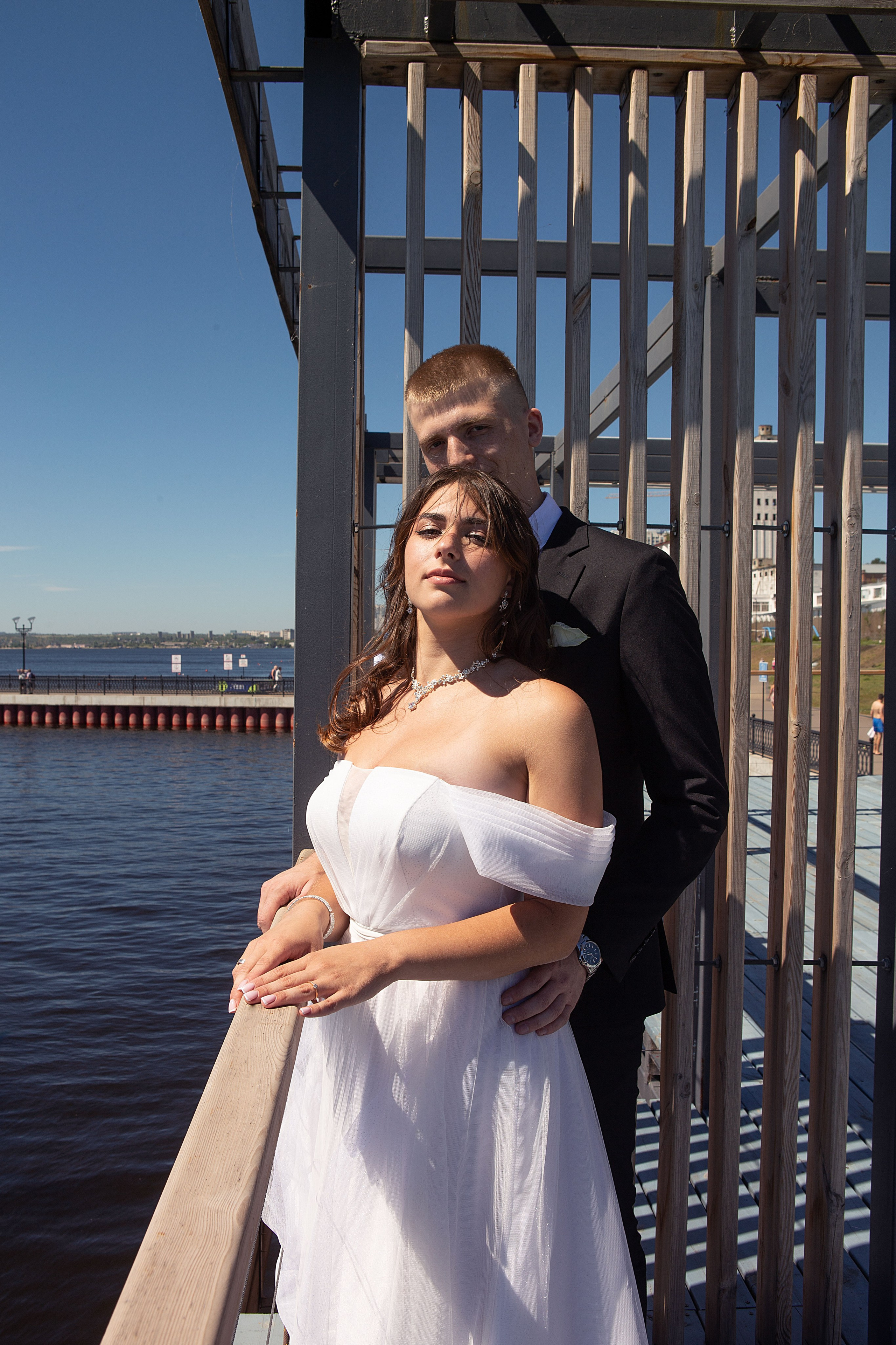 Свадебная фотосессия на пироне: Дарья и Артём. Свадебный и предметный фотограф Ренат Каламперов