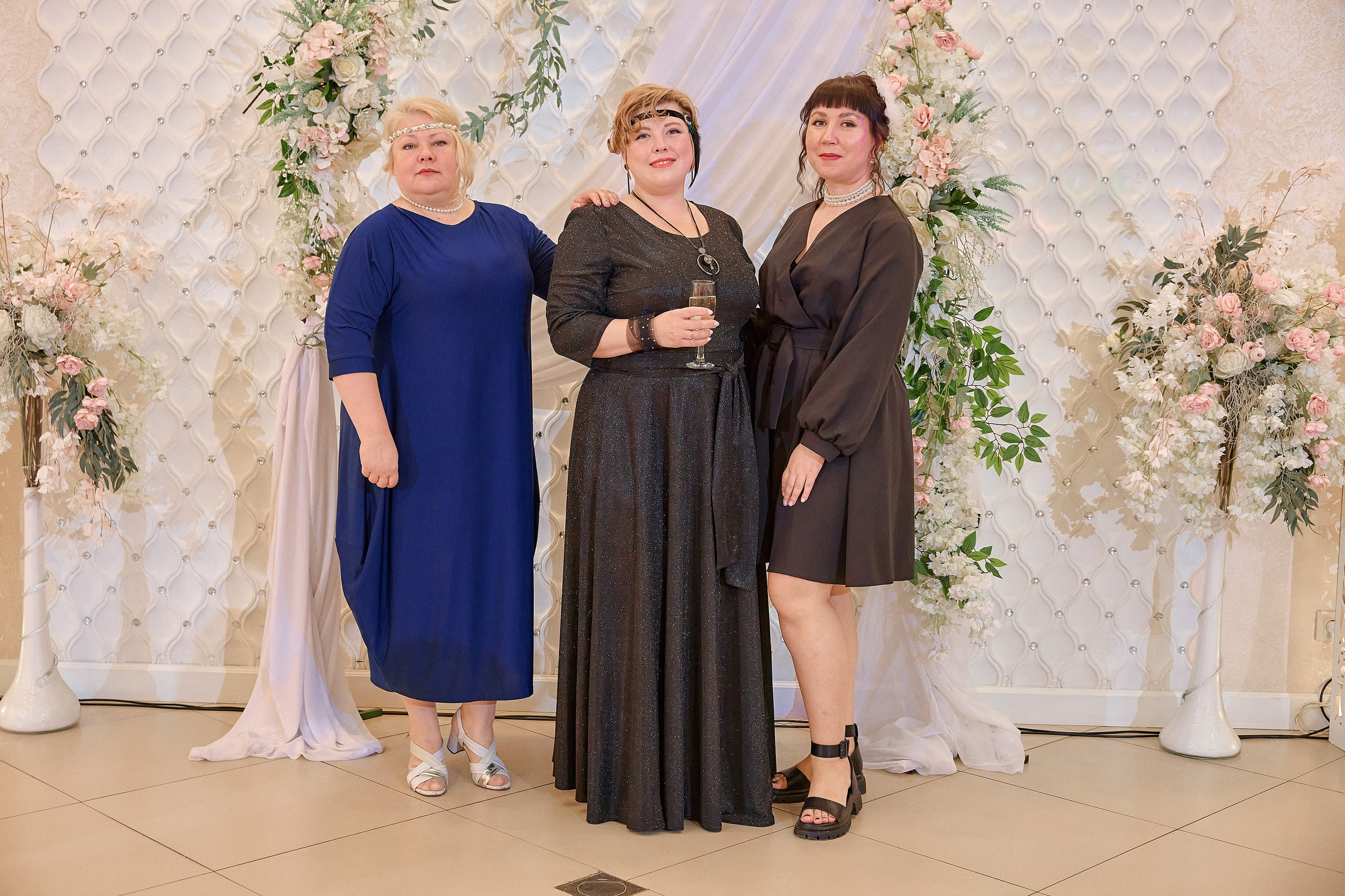 Портфолио репортажной фотосъёмки: Выпускной в ресторане «Император». Фотограф Яковлев Роман — Красноярск