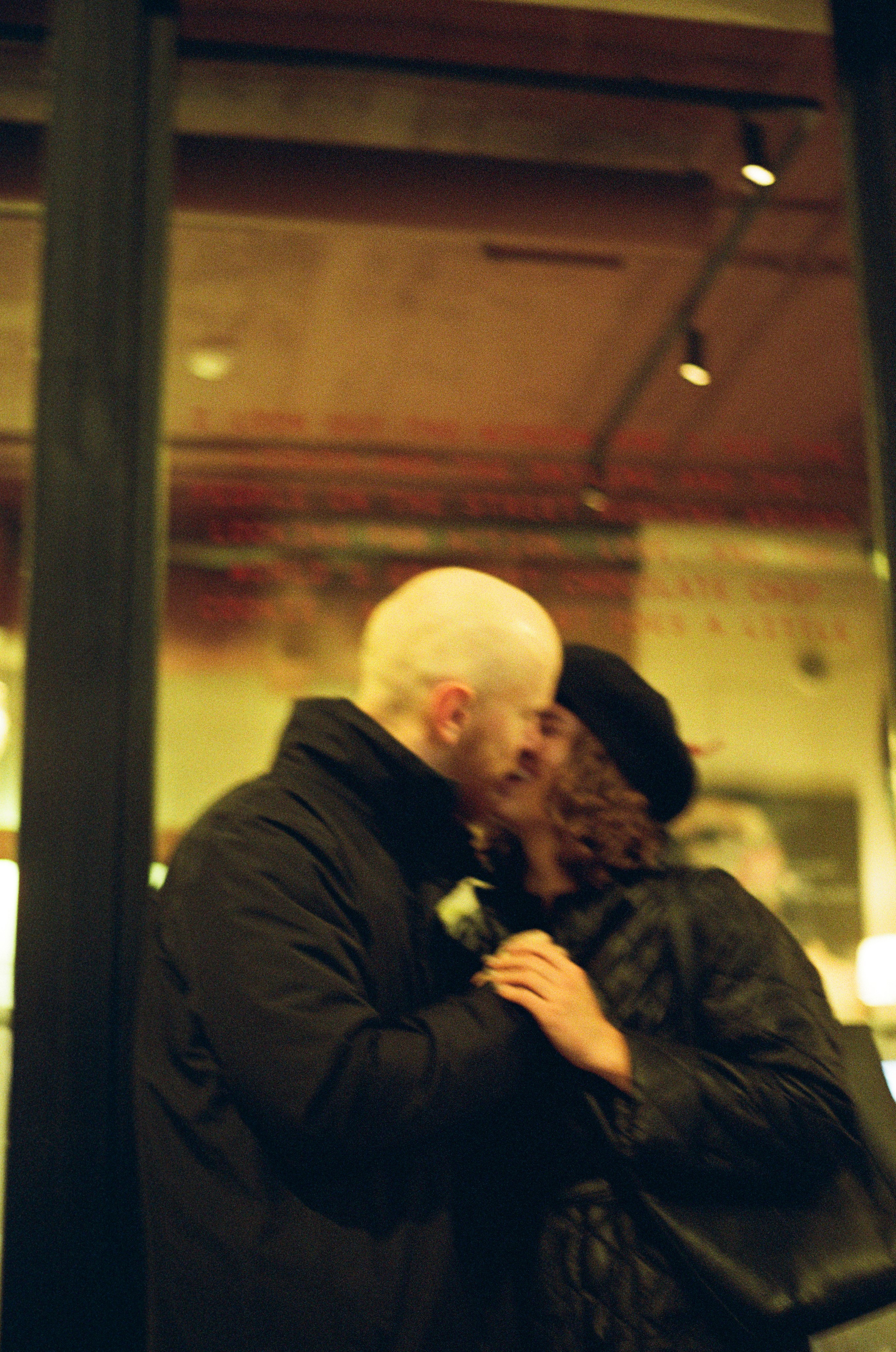 Дима и Саша. Тёплый ноябрь. Настя Оленченко, портретный/семейный фотограф на цифру и плёнку Москва