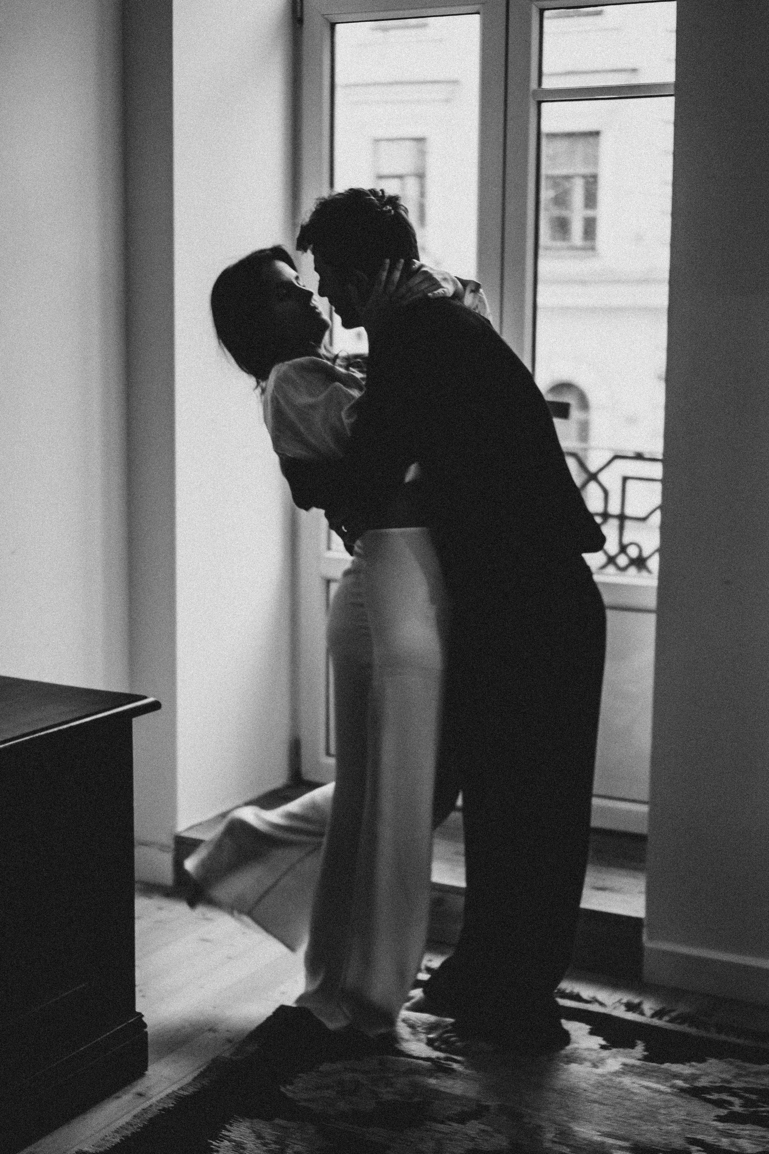 СБОРЫ ЖЕНИХА И НЕВЕСТЫ В УЮТНОЙ КВАРТИРЕ В ЦЕНТРЕ САНТК-ПЕТЕРБУРГА. Профессиональный фотограф, Санкт-Петербург — Виктория Богомолова