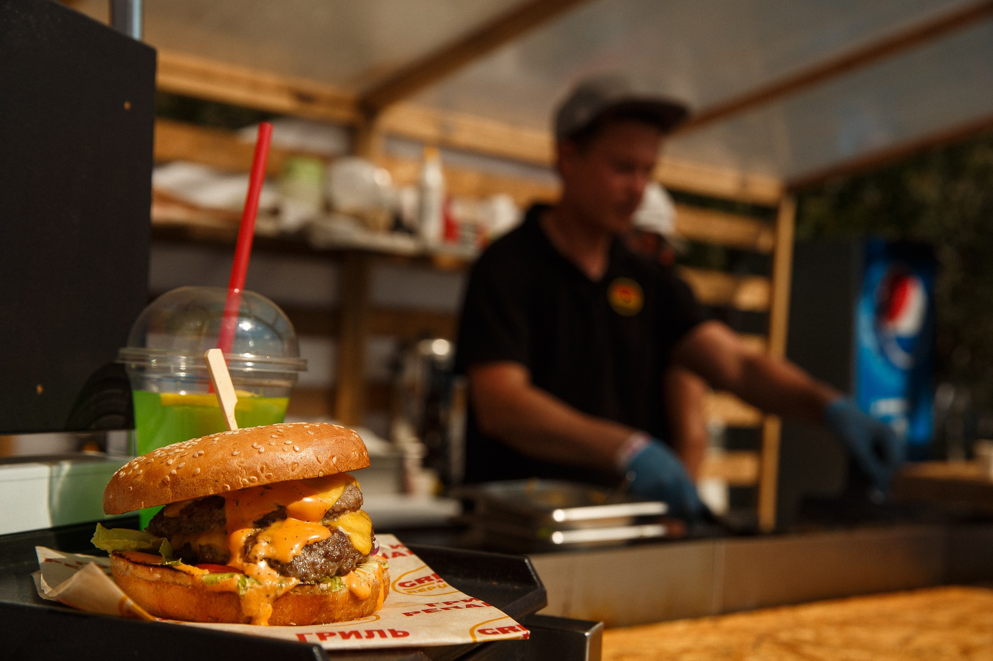 ФЕСТИВАЛЬ ВКОНТАКТЕ. Рабочая сторона — бизнес портрет и репортаж в Санкт-Петербурге