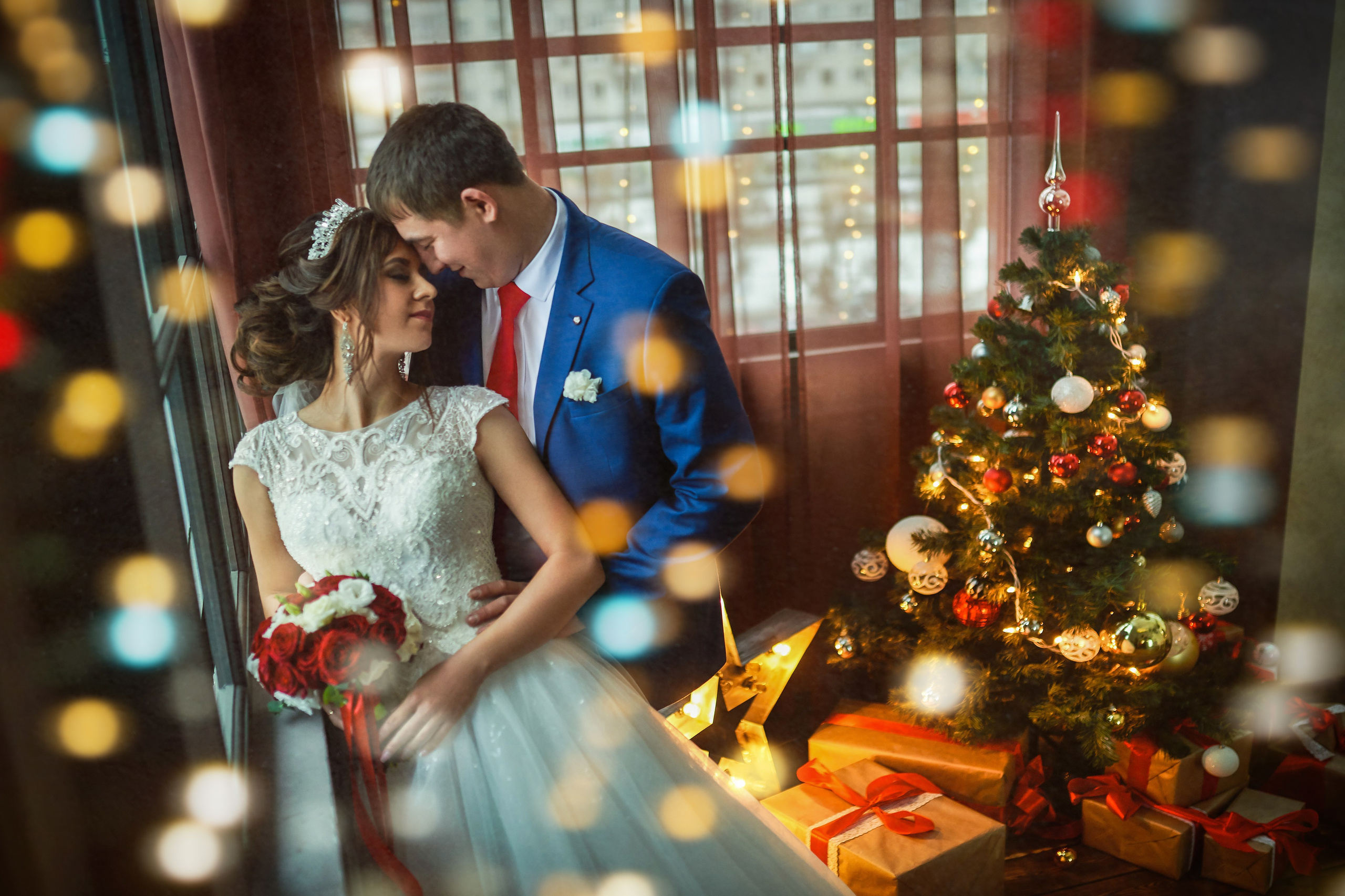 Свадебная Фотосессия в г. казани | Фотограф на Свадьбу в г. Казани Фотограф Садег Азарми тел. +79172288430 ✔ Сборы невесты и жениха✔ Утро невесты (детали, эмоции, подготовка)✔ Репортажная съёмка ЗАГСа и выездной регистрации✔ Свадебная прогулка✔ Фотосъёмка банкета и вечеринки✔ Креативные и тематические свадьбы✔ Свадьба на природе (лайфстайл)✔ Девичники и мальчишники