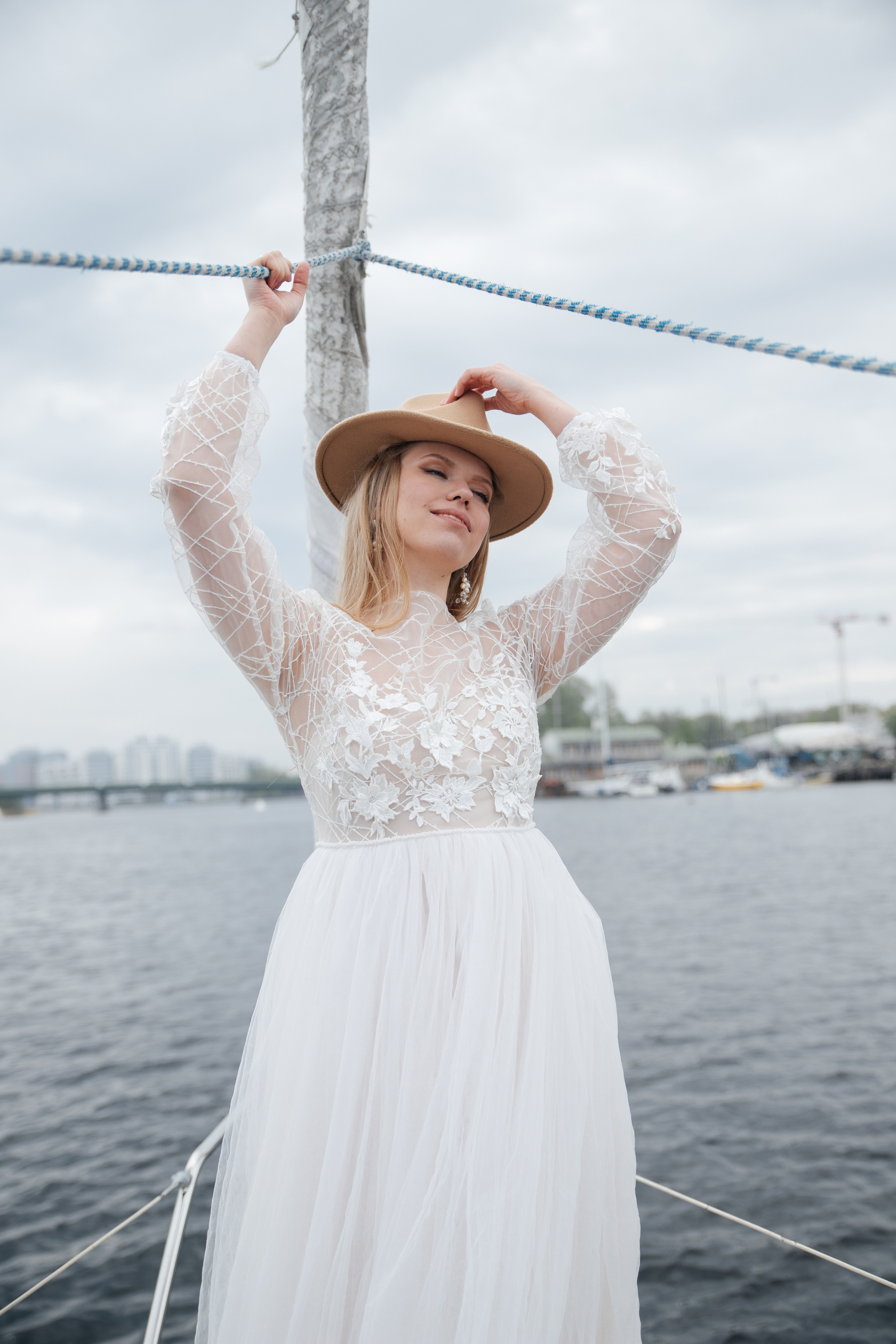 Свадебная съемка. Семейный свадебный интерьерный фотограф Тверь Санкт- Марина Свистунова