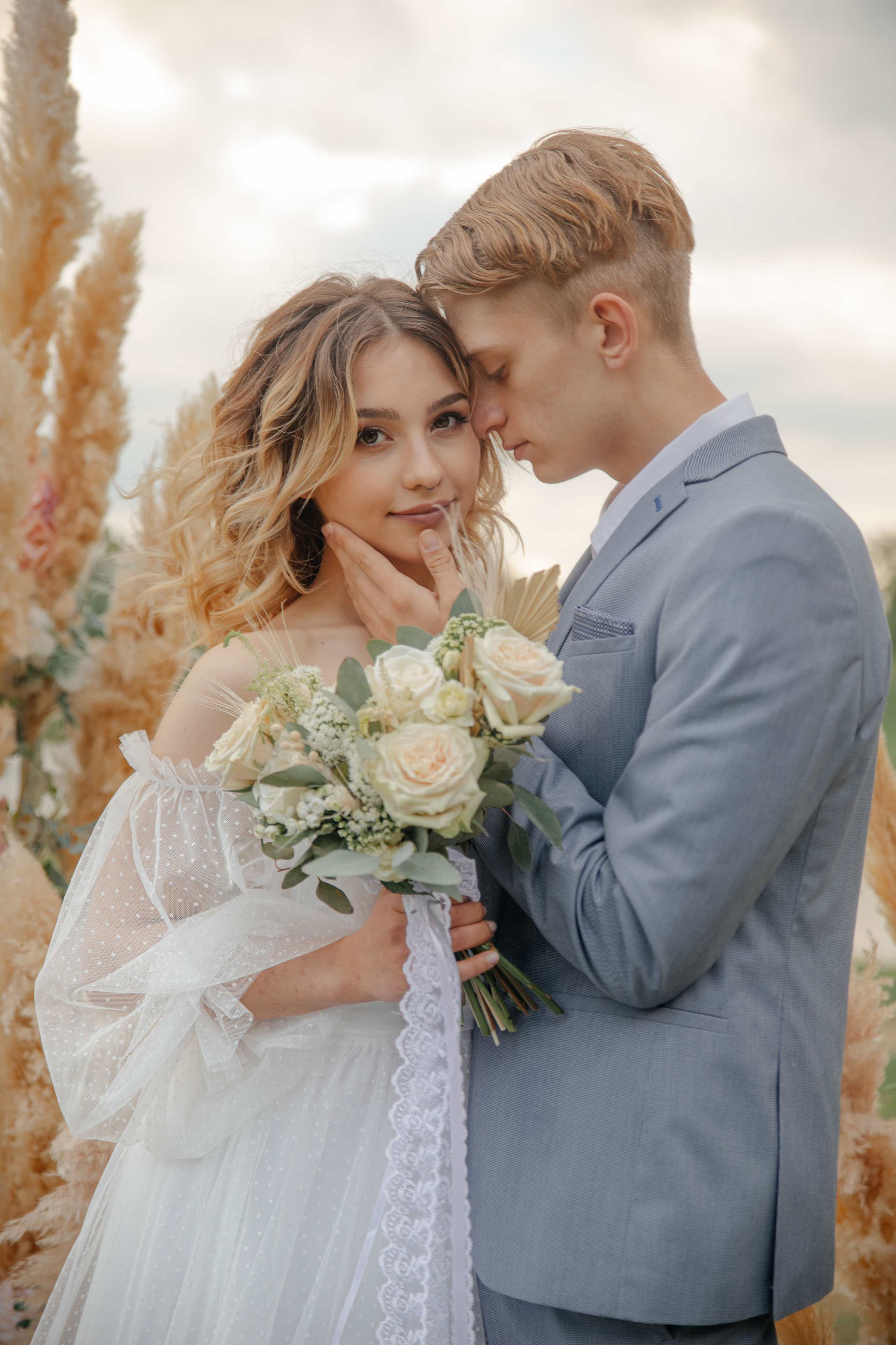 Свадебная съемка. Семейный свадебный интерьерный фотограф Тверь Санкт- Марина Свистунова