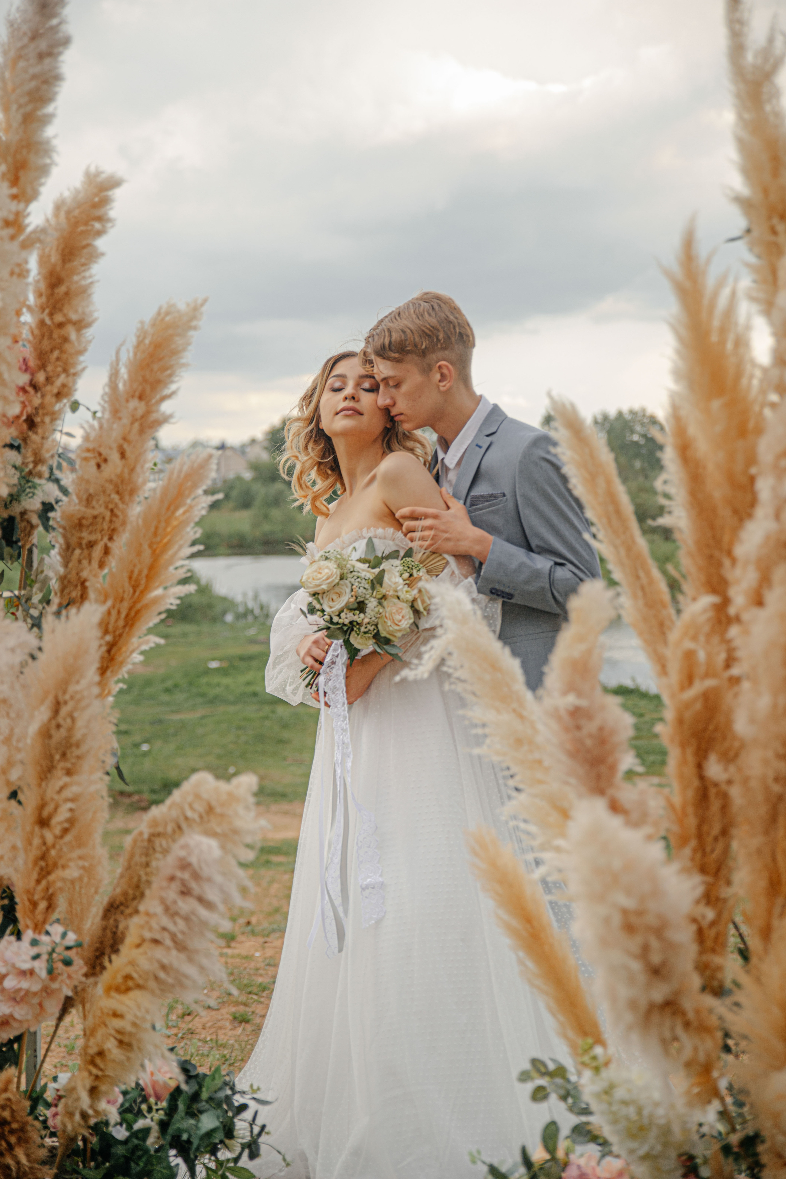 Свадебная съемка. Семейный свадебный интерьерный фотограф Тверь Санкт- Марина Свистунова