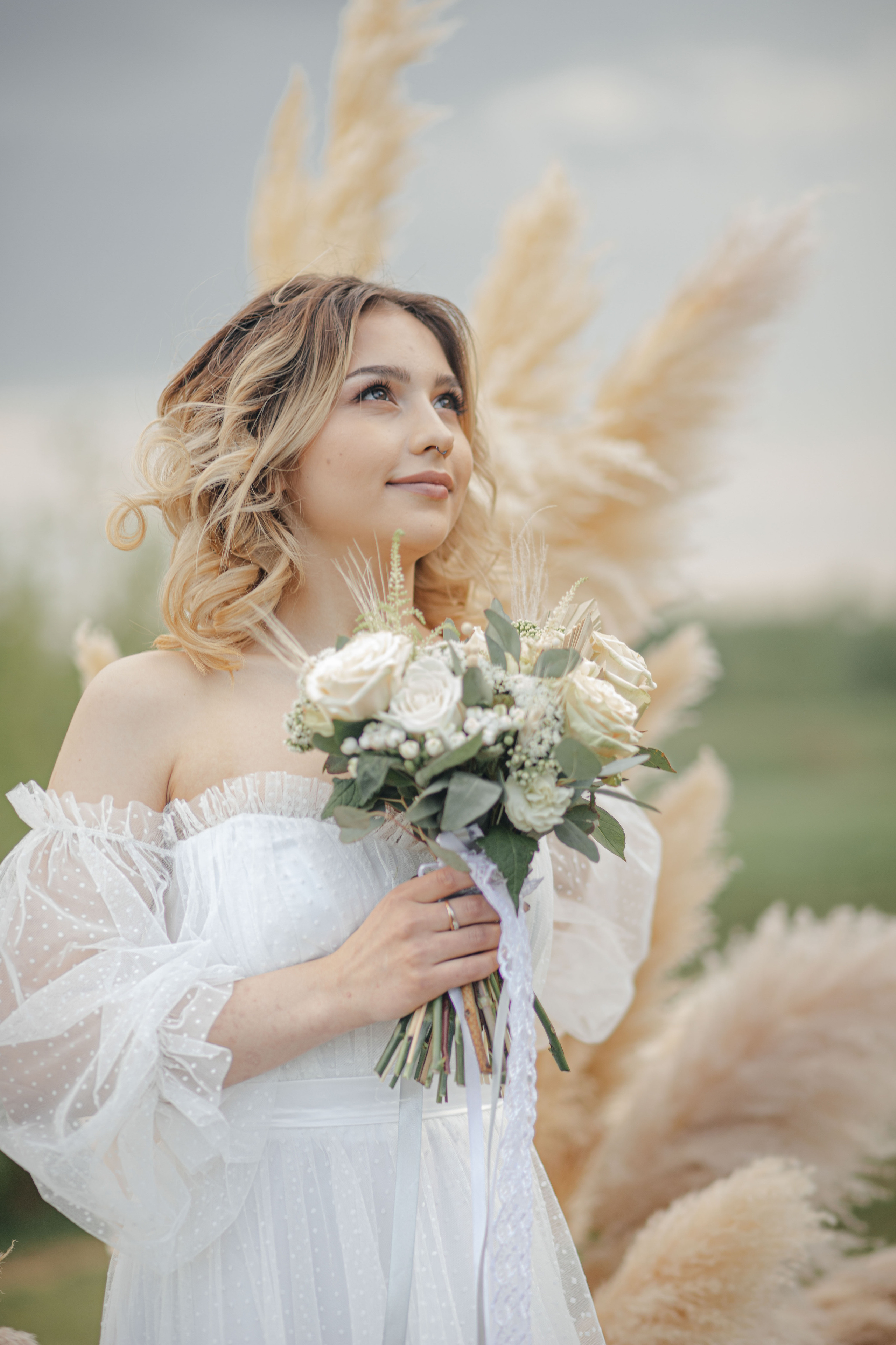 Свадебная съемка. Семейный свадебный интерьерный фотограф Тверь Санкт- Марина Свистунова