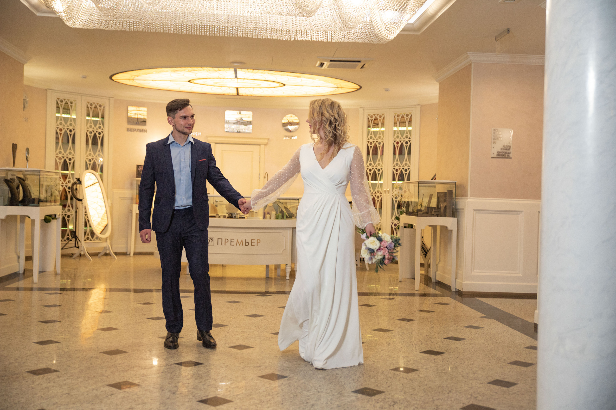 Свадебная съемка. Семейный свадебный интерьерный фотограф Тверь Санкт- Марина Свистунова