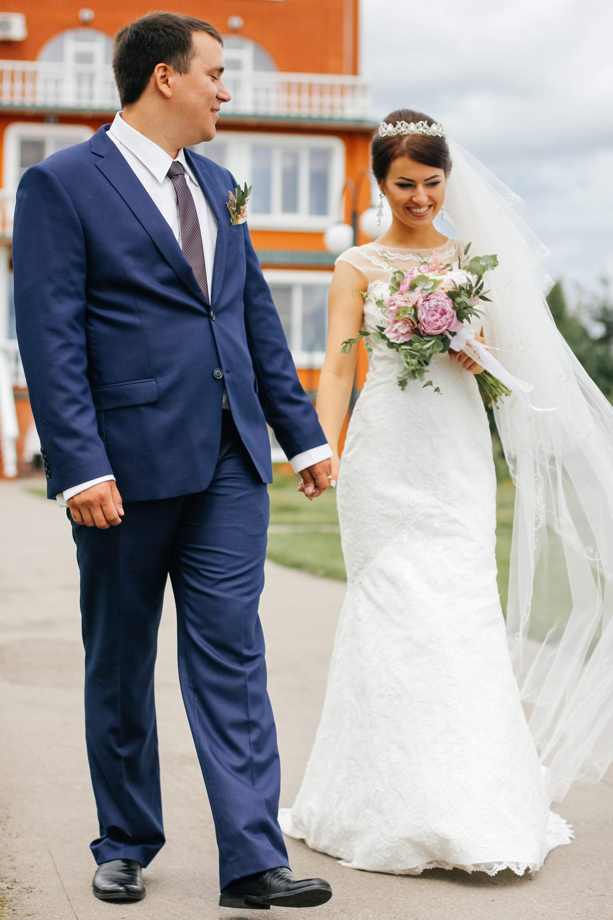 Свадебная съемка. Семейный свадебный интерьерный фотограф Тверь Санкт- Марина Свистунова