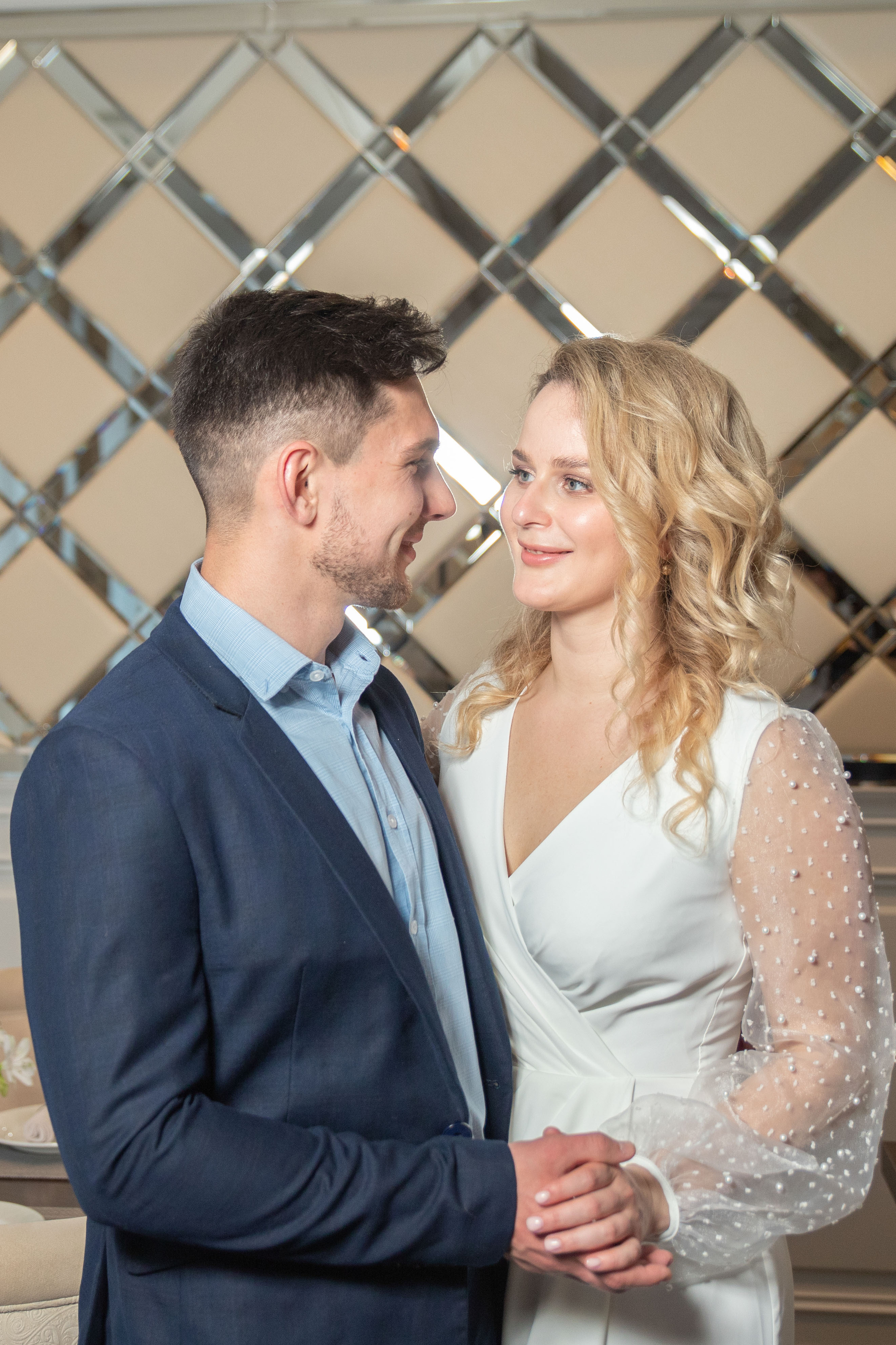 Свадебная съемка. Семейный свадебный интерьерный фотограф Тверь Санкт- Марина Свистунова