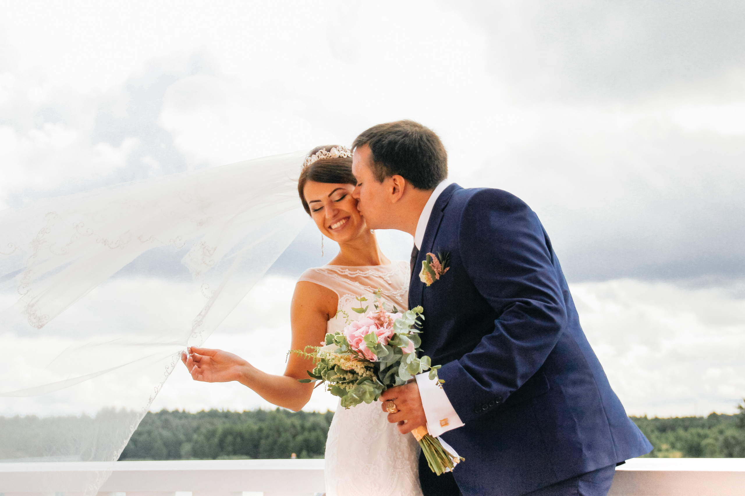 Свадебная съемка. Семейный свадебный интерьерный фотограф Тверь Санкт- Марина Свистунова