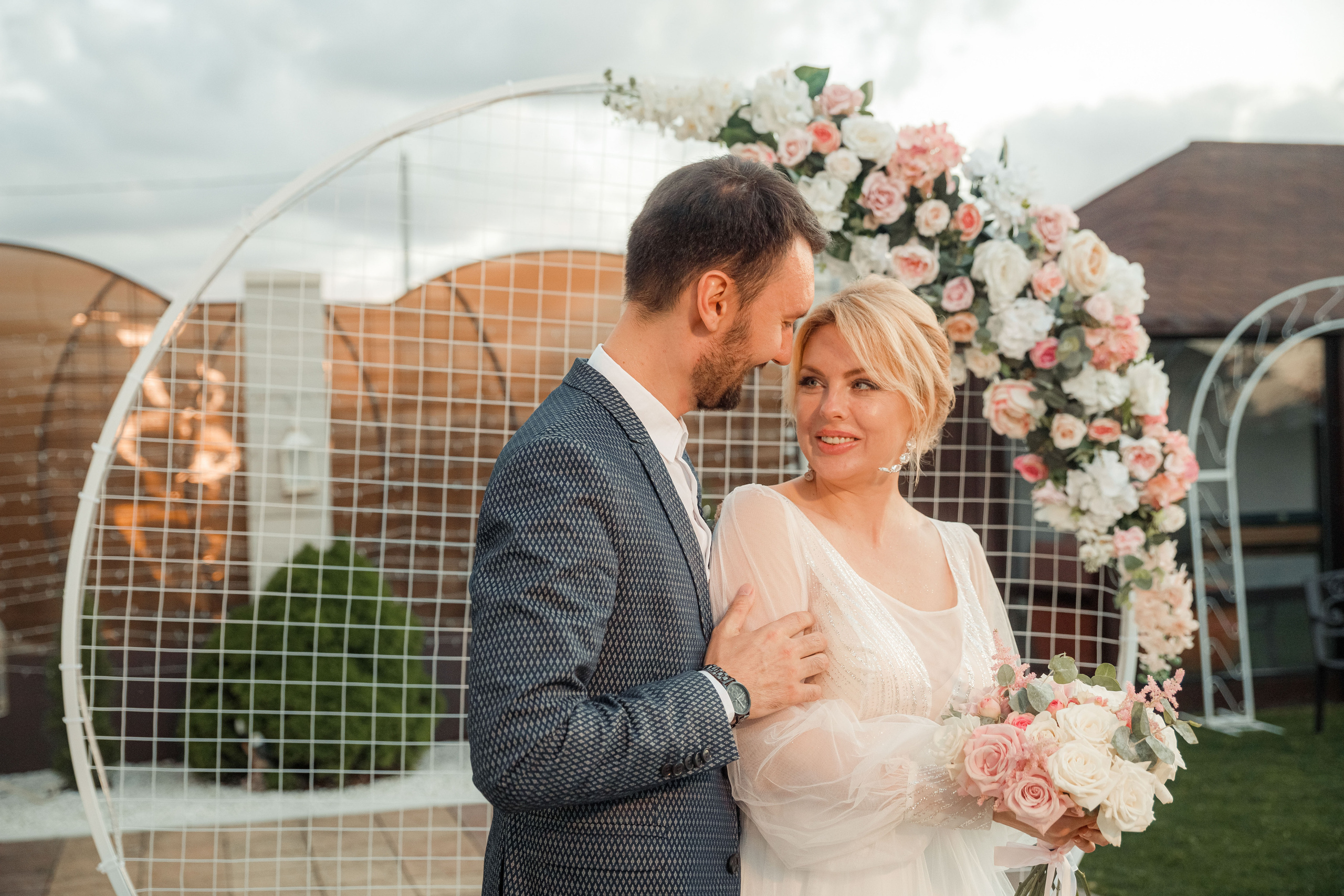 Свадебная съемка. Семейный свадебный интерьерный фотограф Тверь Санкт- Марина Свистунова