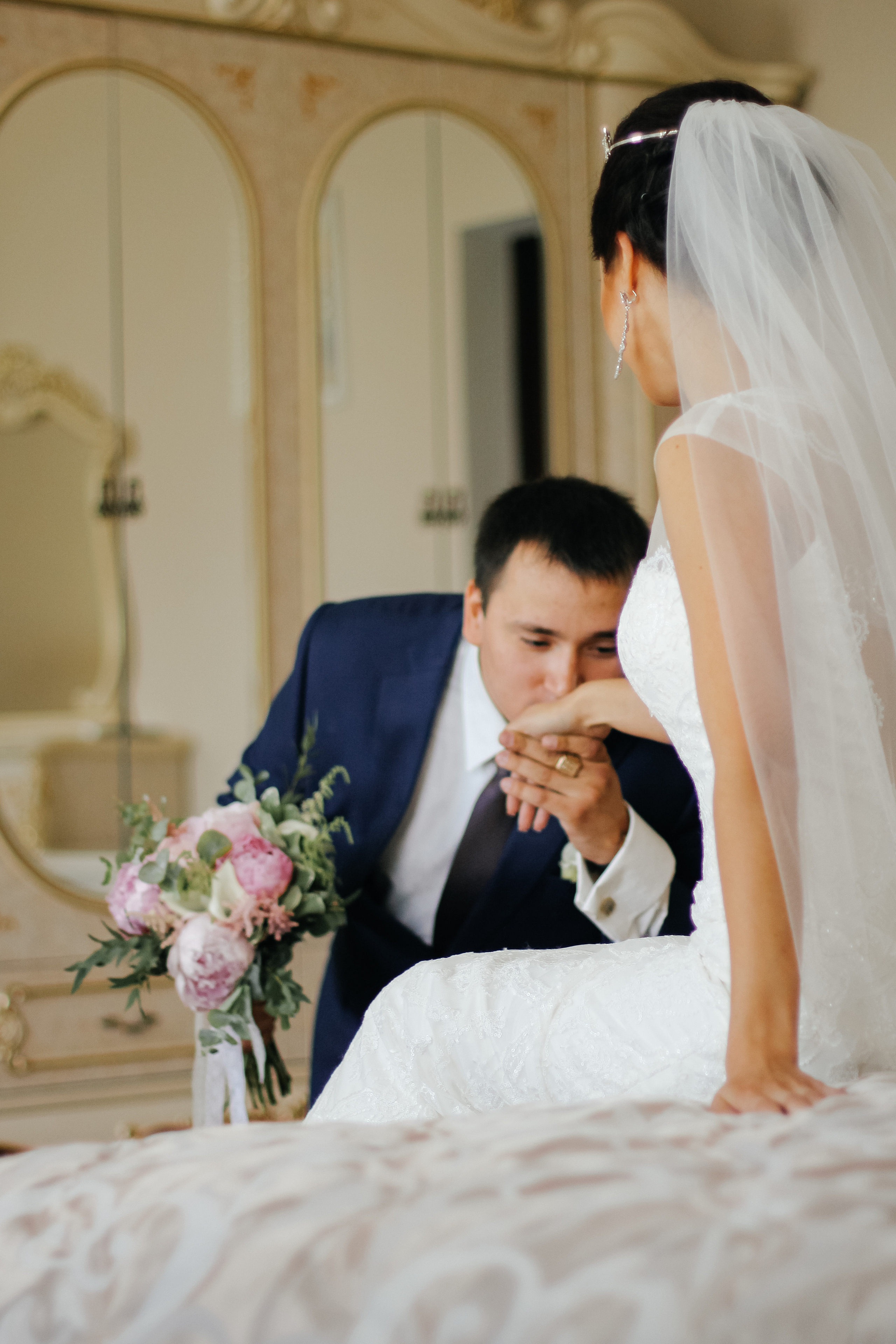 Свадебная съемка. Семейный свадебный интерьерный фотограф Тверь Санкт- Марина Свистунова