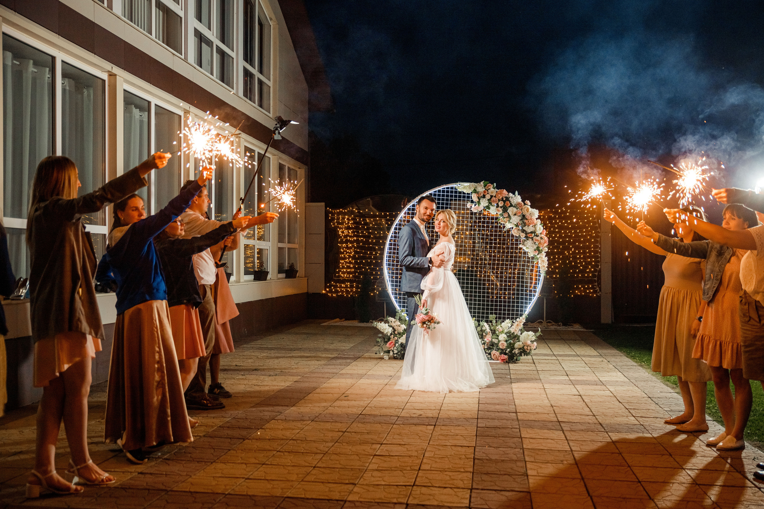 Свадебная съемка. Семейный свадебный интерьерный фотограф Тверь Санкт- Марина Свистунова