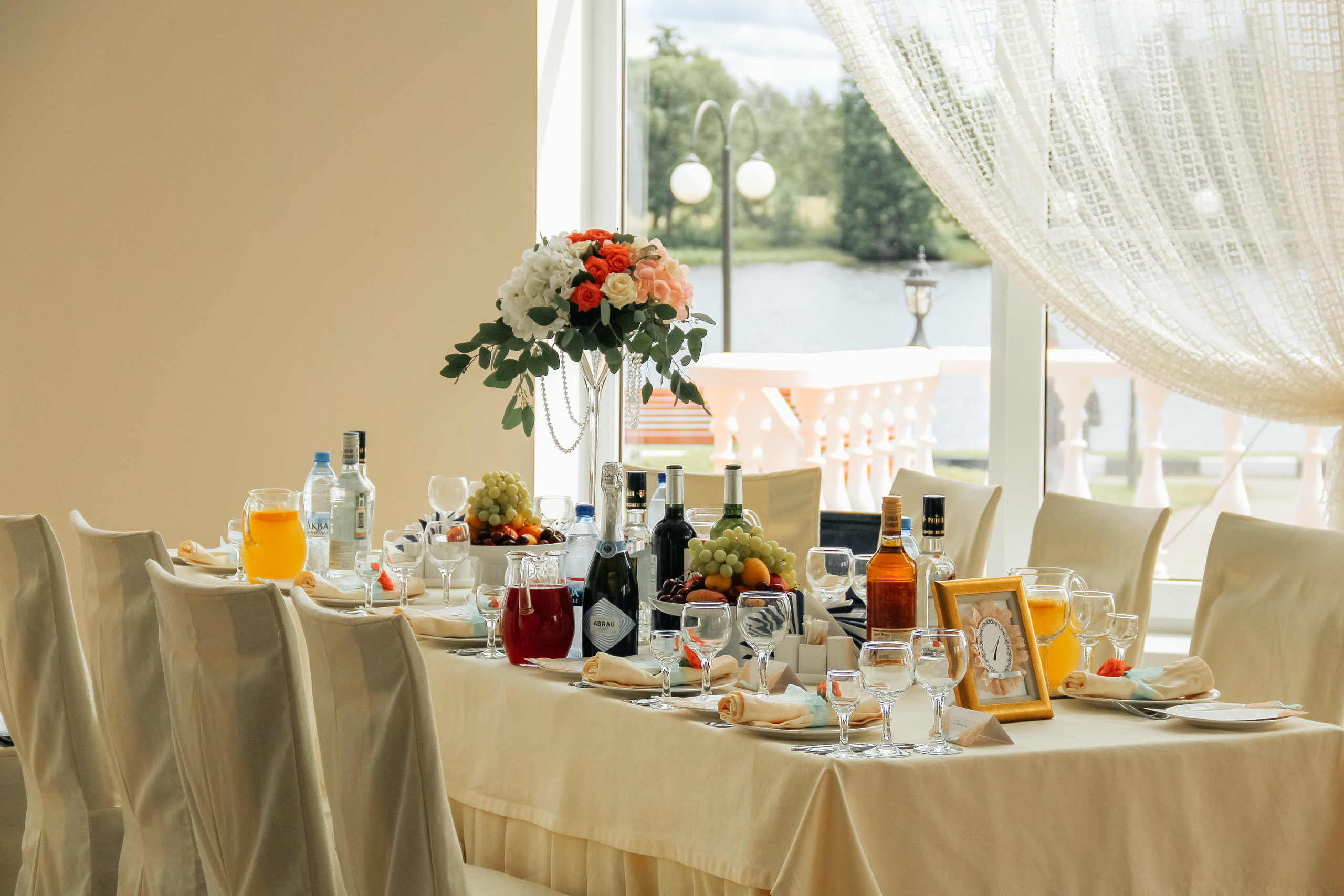 Свадебная съемка. Семейный свадебный интерьерный фотограф Тверь Санкт- Марина Свистунова