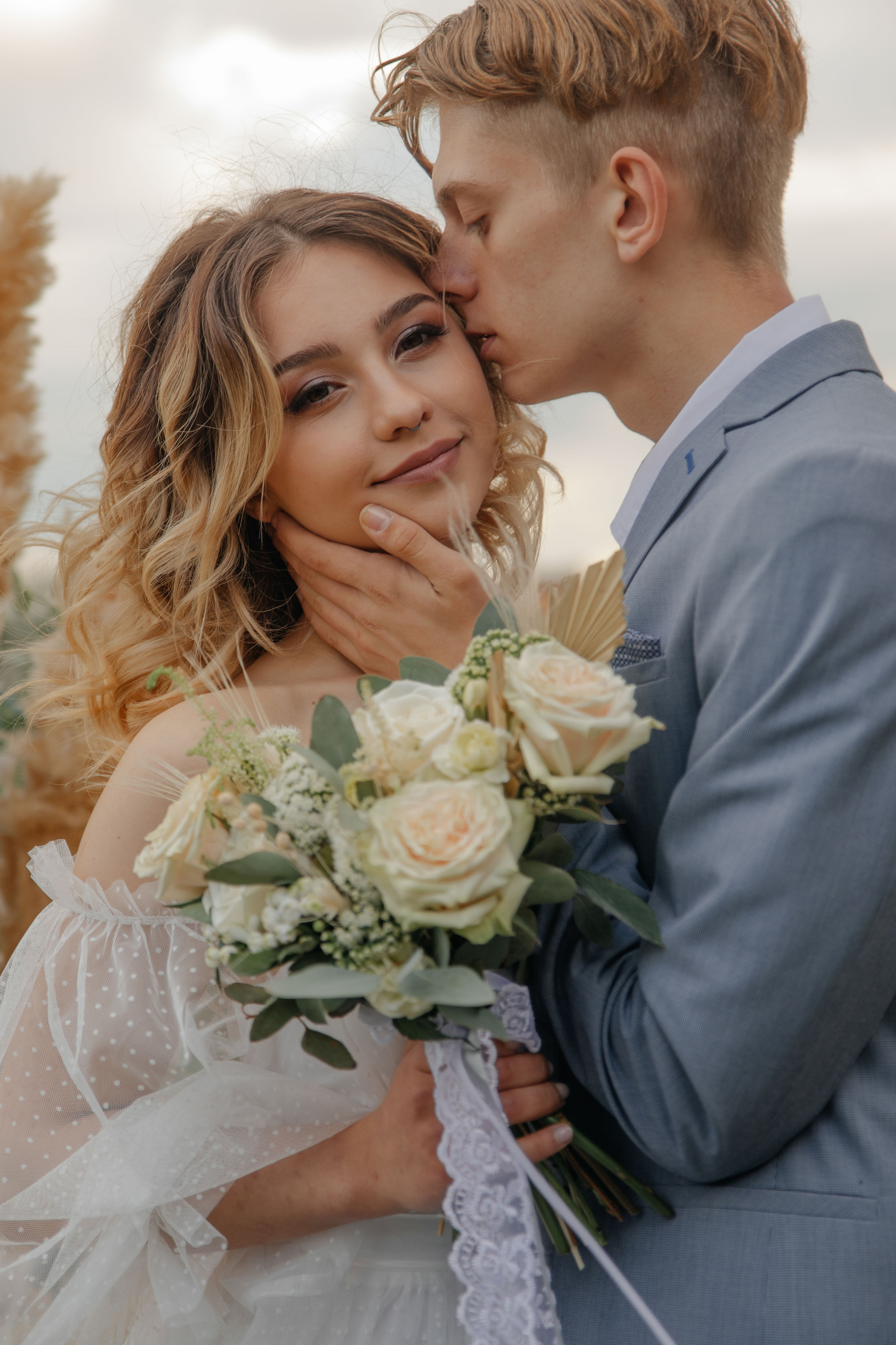 Свадебная съемка. Семейный свадебный интерьерный фотограф Тверь Санкт- Марина Свистунова