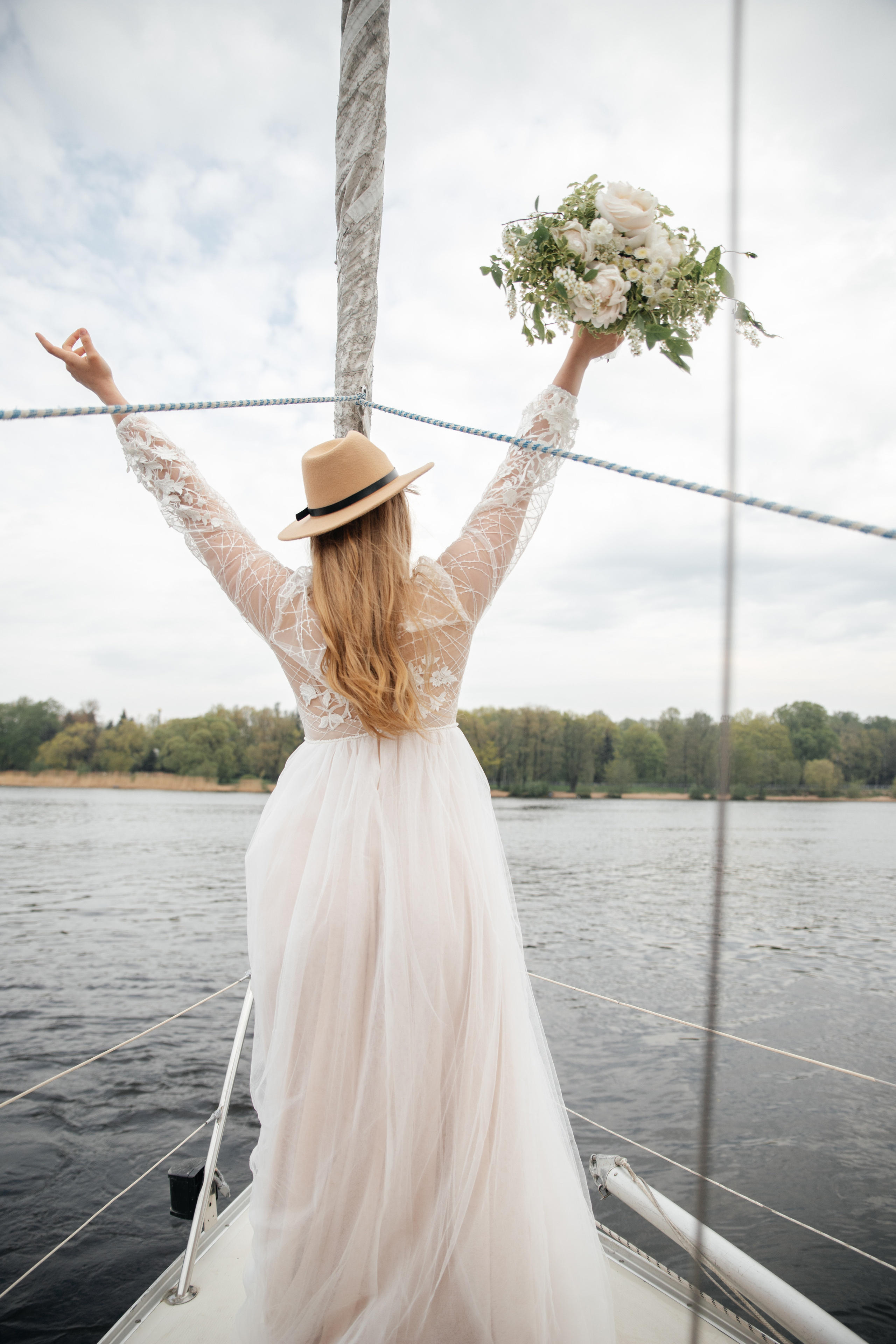 Свадебная съемка. Семейный свадебный интерьерный фотограф Тверь Санкт- Марина Свистунова