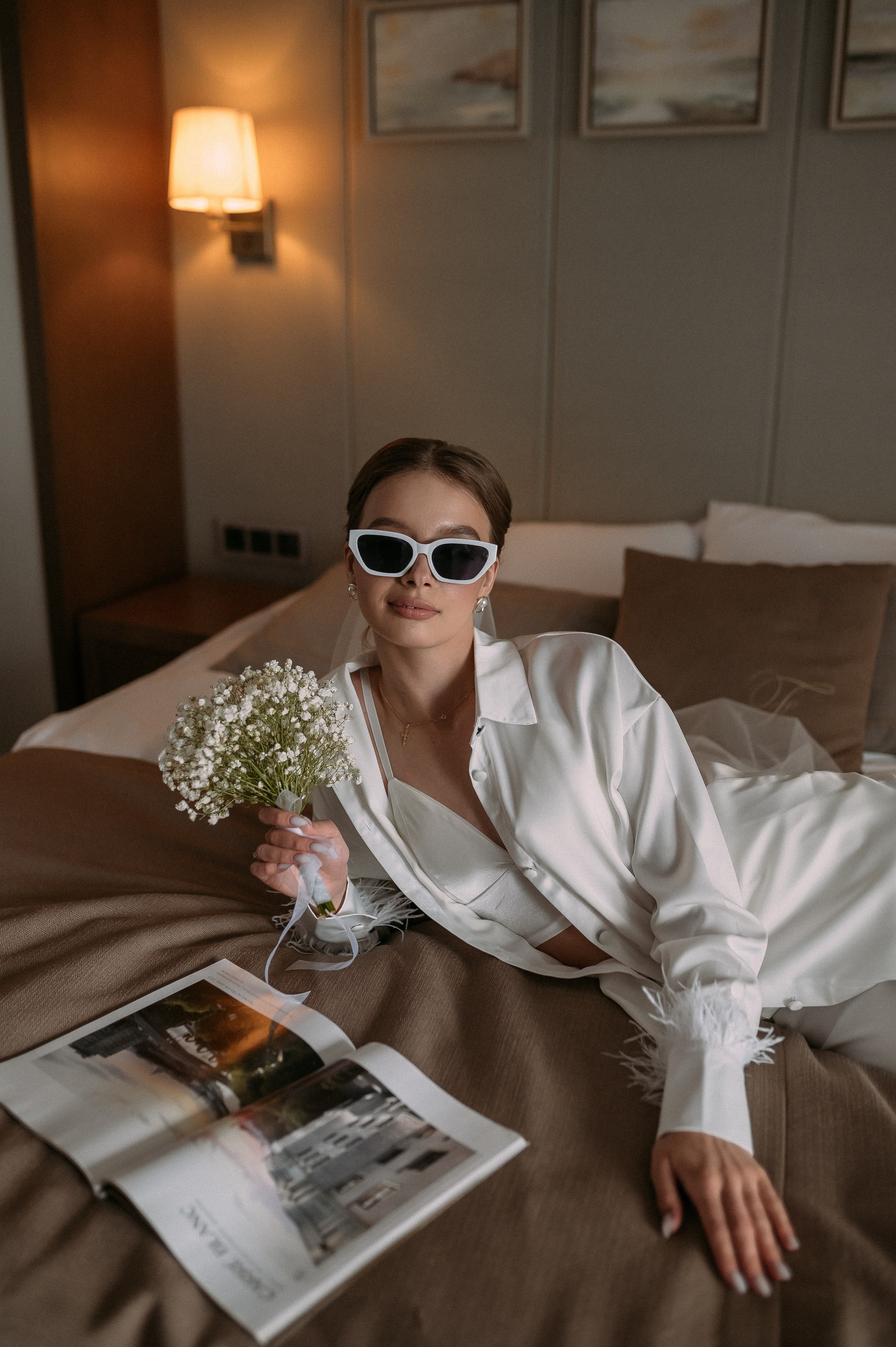 Свадебное утро и прогулка красивой яркой пары. Свадебный и семейный фотограф в Симферополе Дарья Маркова