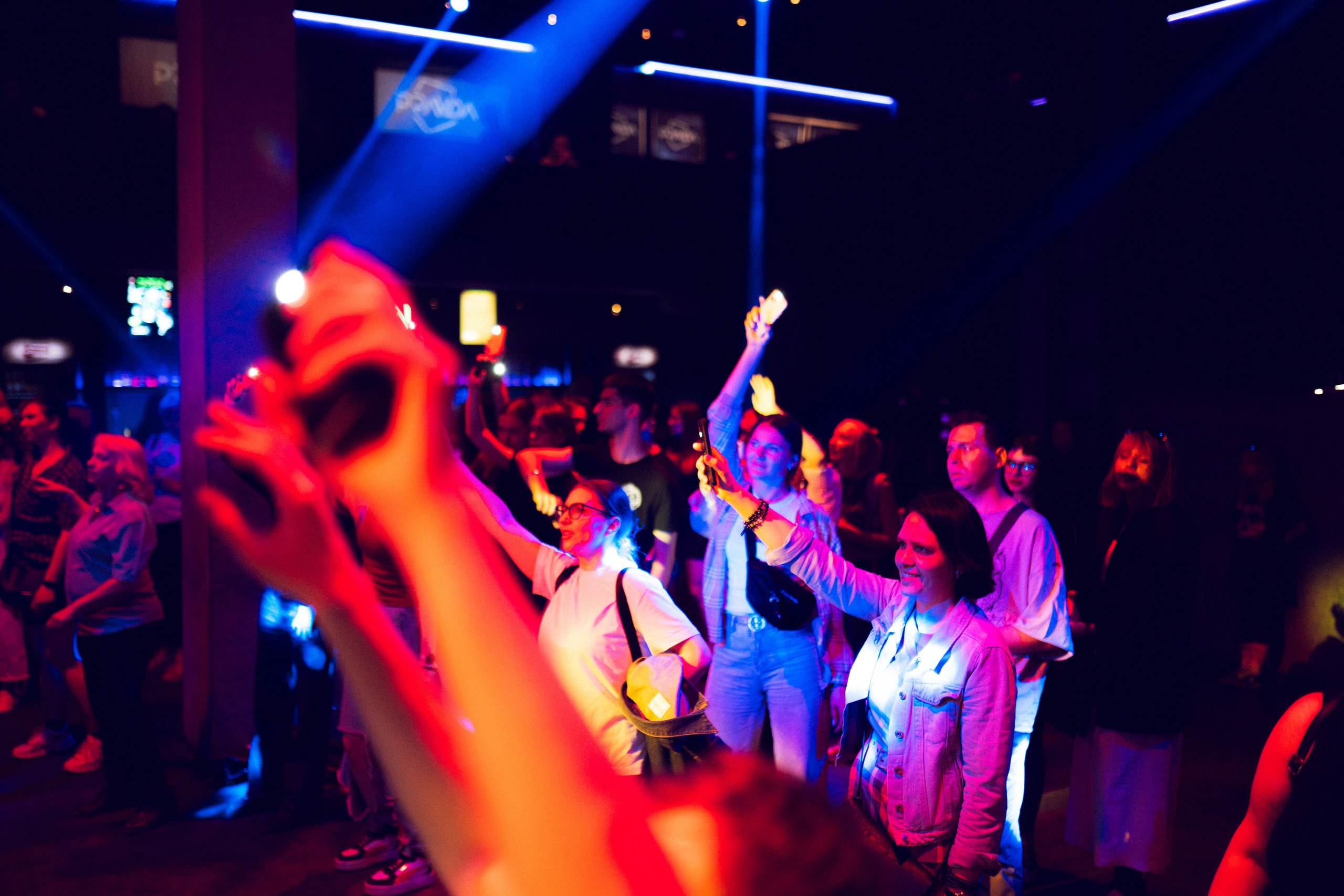 «Под небом» (Клуб Pravda) 25.05.2024. Максим Яковлев — фотограф в Москве