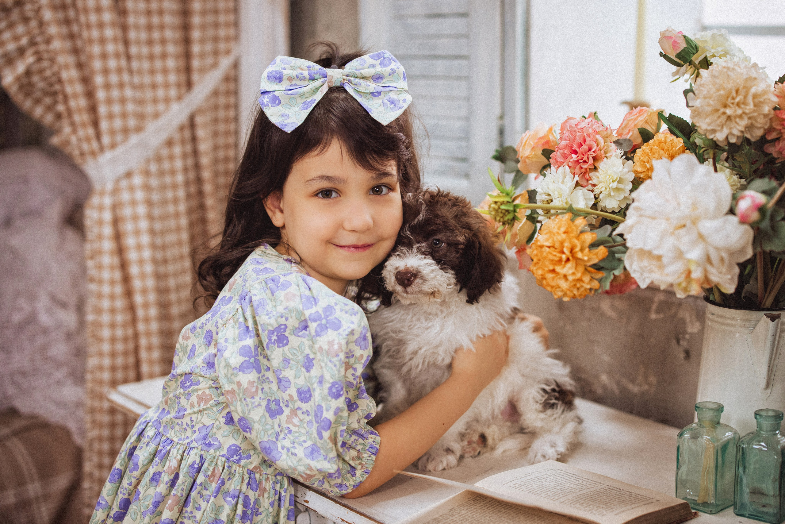 Фотосессия с щенками Лаго́тто-романьо́ло, в Винтажной фотостудии город Краснодар. Семейный и детский фотограф в Краснодаре Анна Трашкова