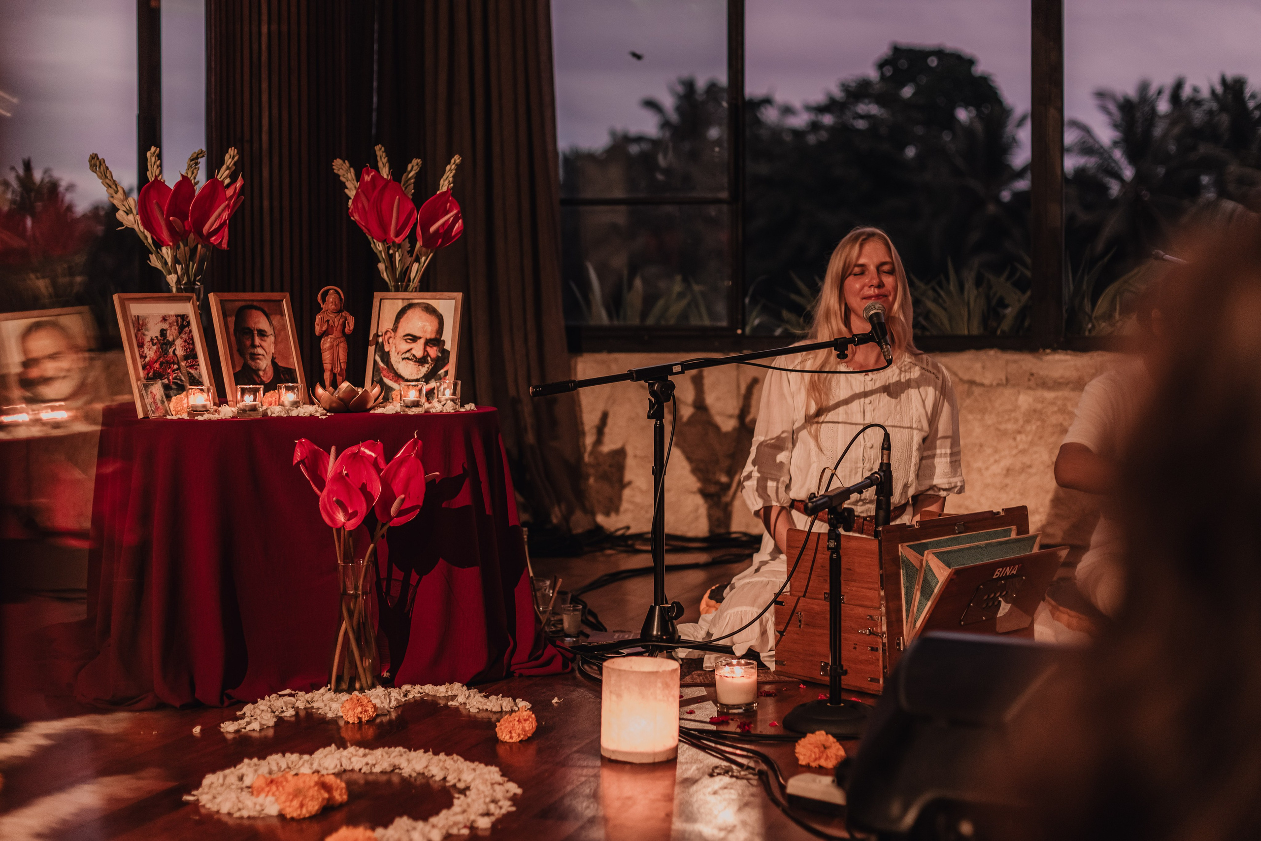 Kirtan at Soulshine nov. Мариам Багдасарян