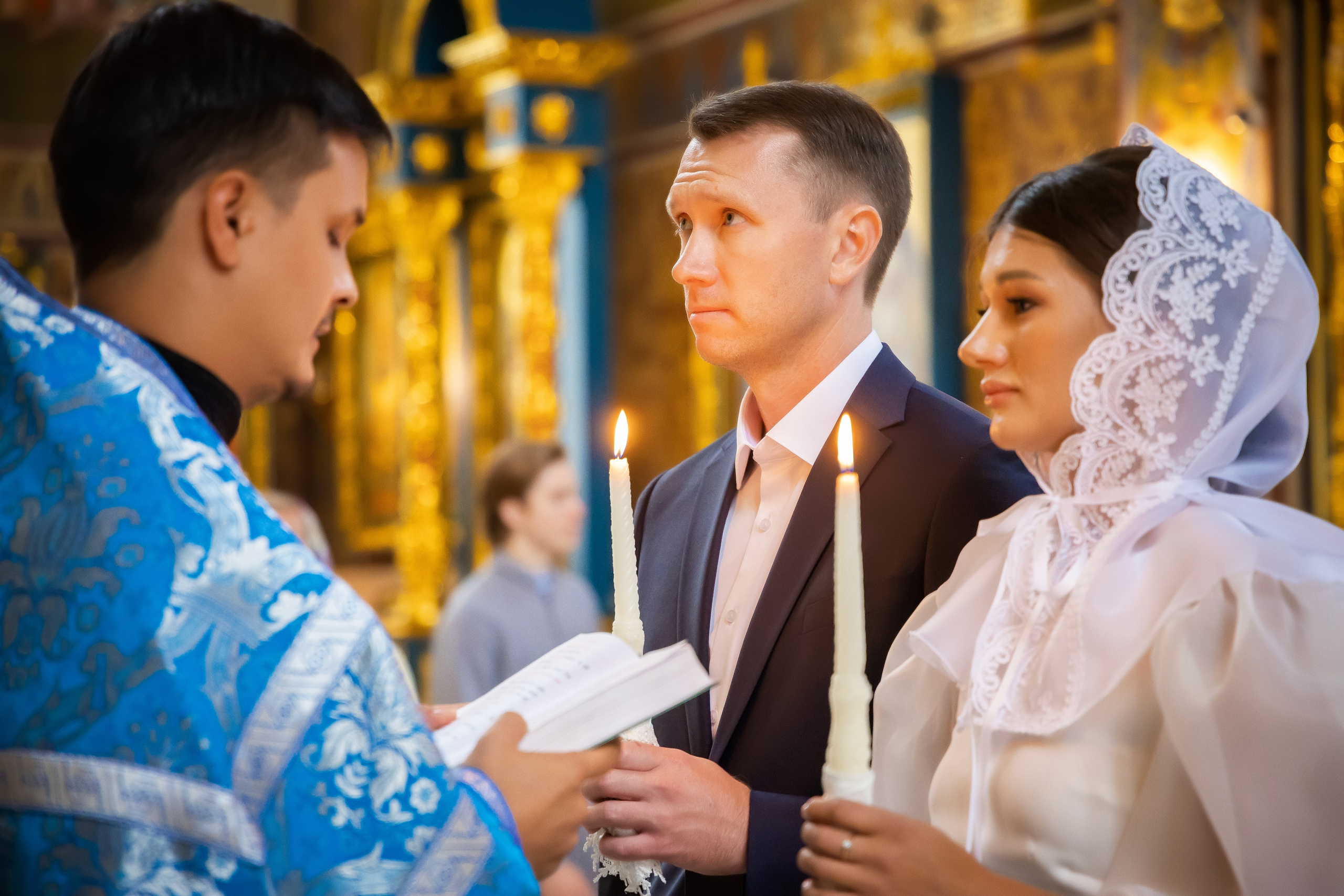 В Храме. Семейный и Свадебный фотограф в Астане Александр Астапов