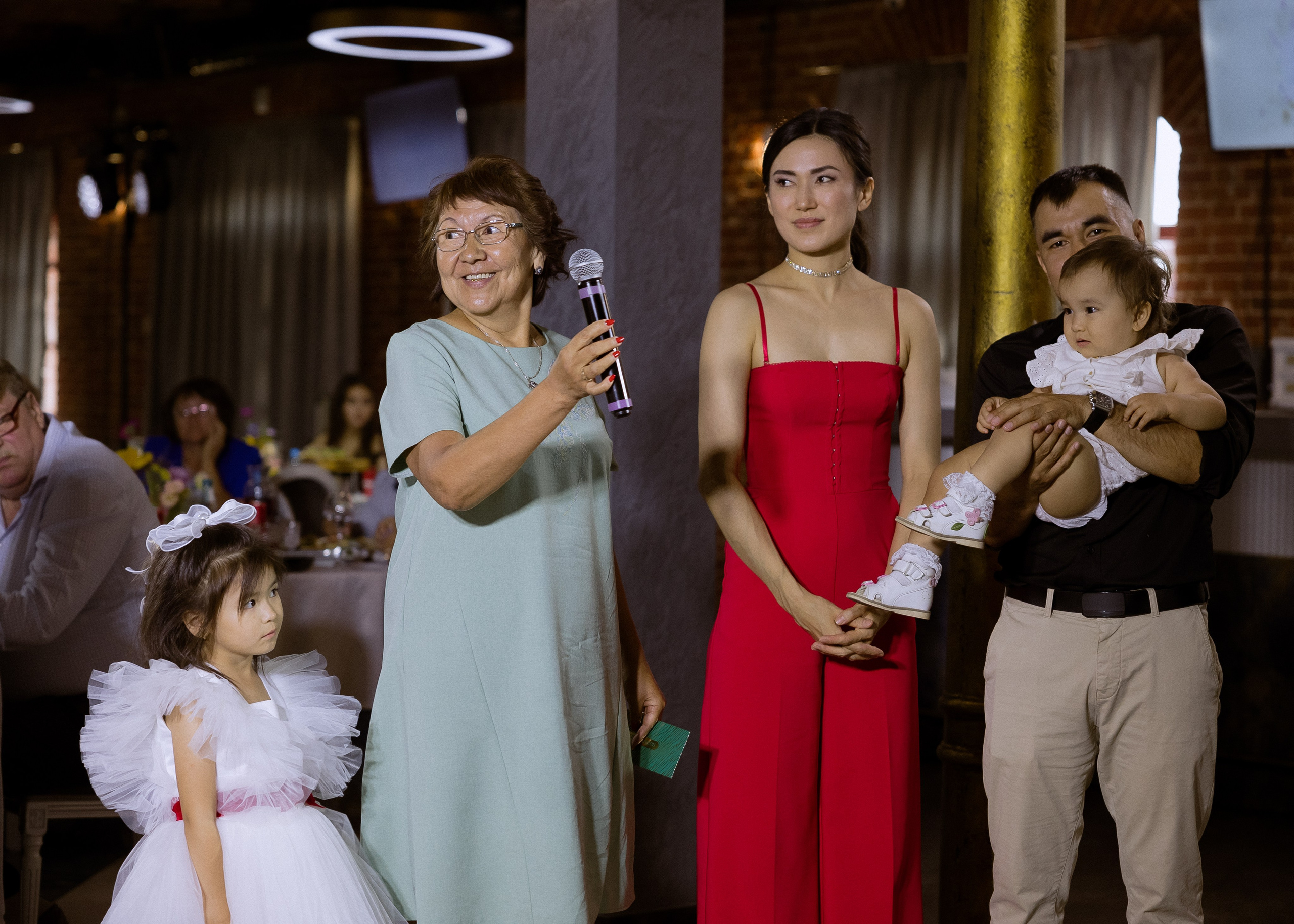 Дмитрий и Алита. Фотограф Эмиль Исякаев