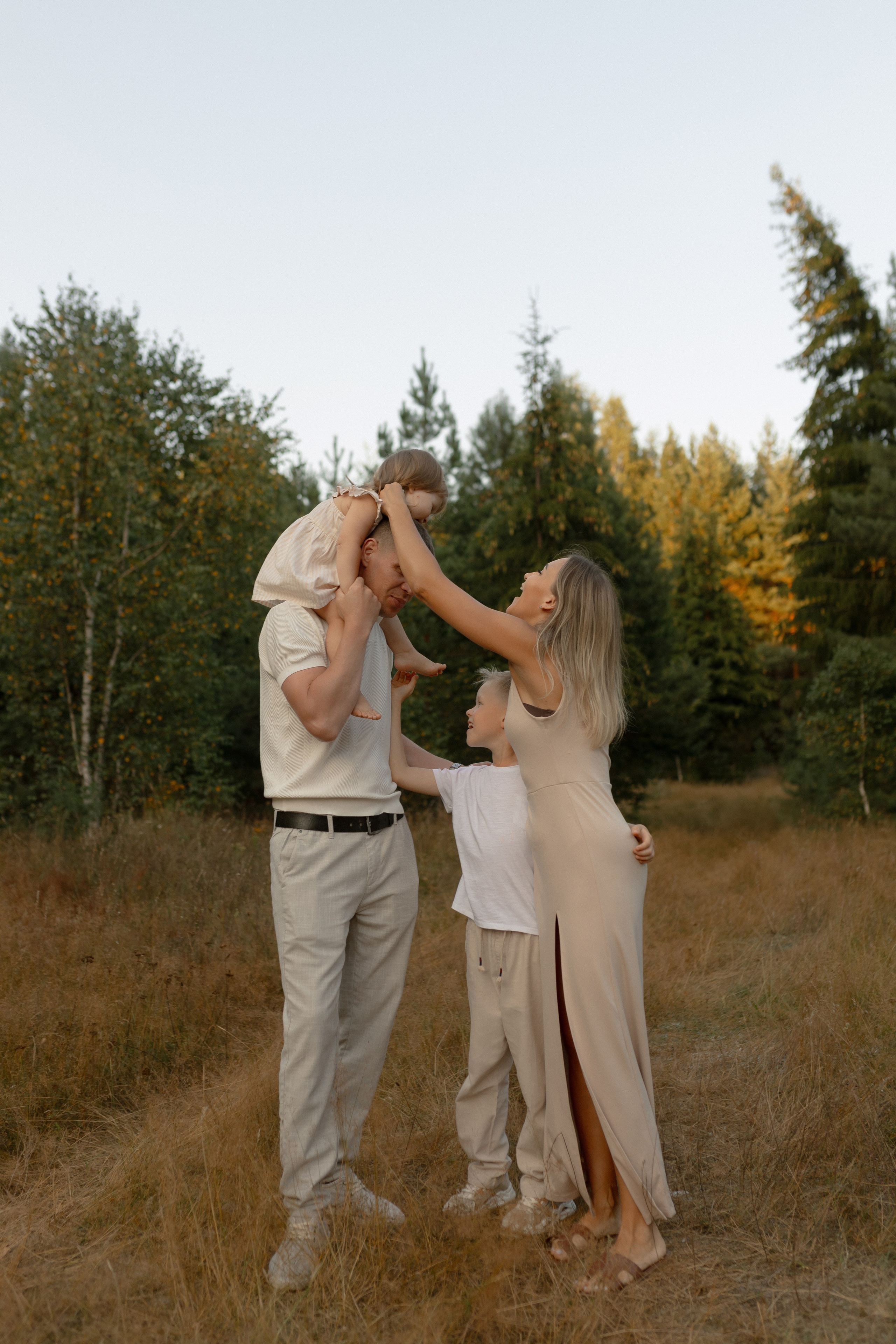 Алексей, Мария, Ваня и Варя. Фотограф Татьяна Семенова