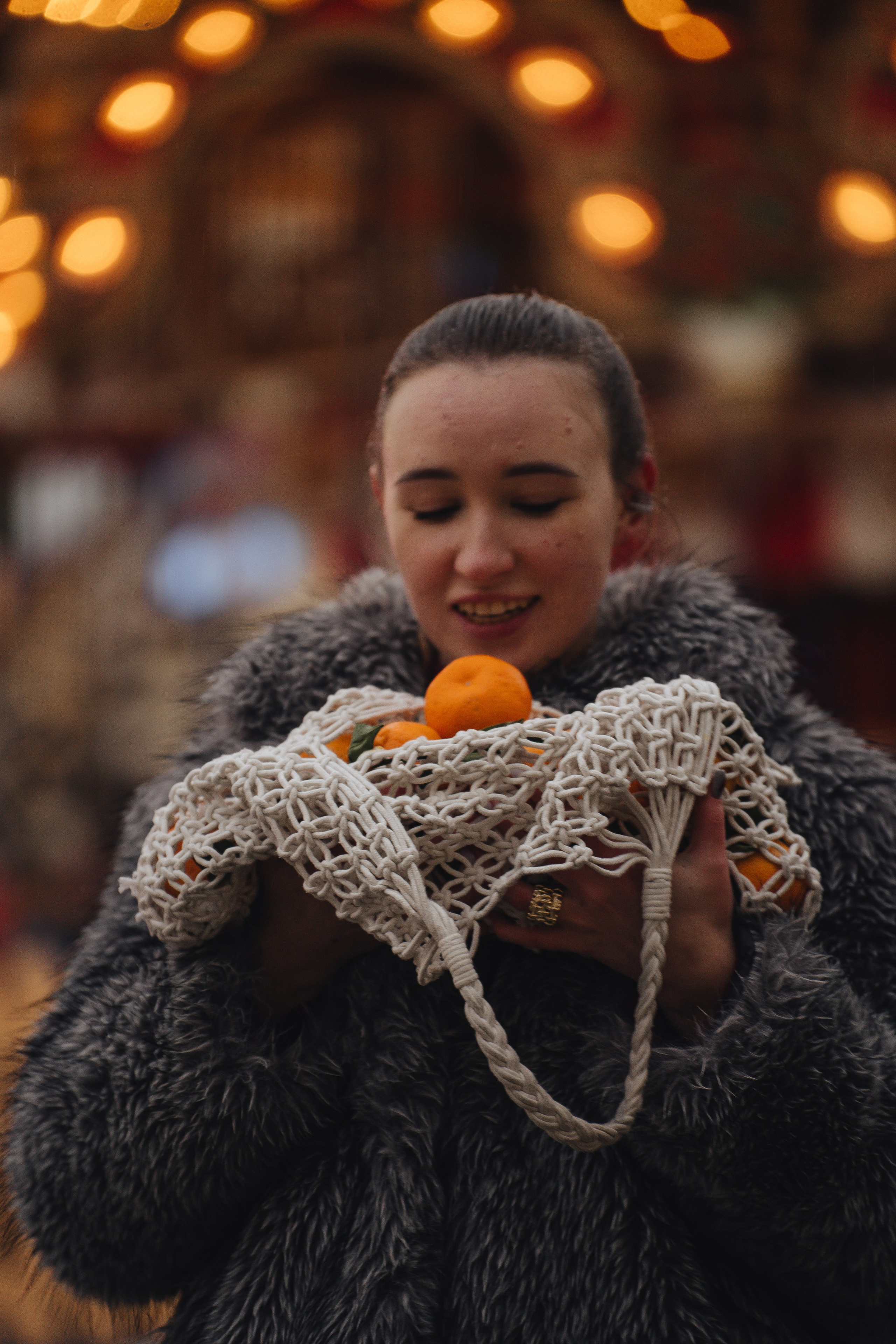 ПРОГУЛКА НА МАНЕЖНОЙ ПЛОЩАДИ ДЛЯ ДЕВУШКИ ПЕРЕД НОВЫМ ГОДОМ (НОВОГОДНЯЯ ФОТОСЕССИИЯ НА МАНЕЖНОЙ ПЛОЩАДИ). Профессиональный фотограф, Санкт-Петербург — Виктория Богомолова