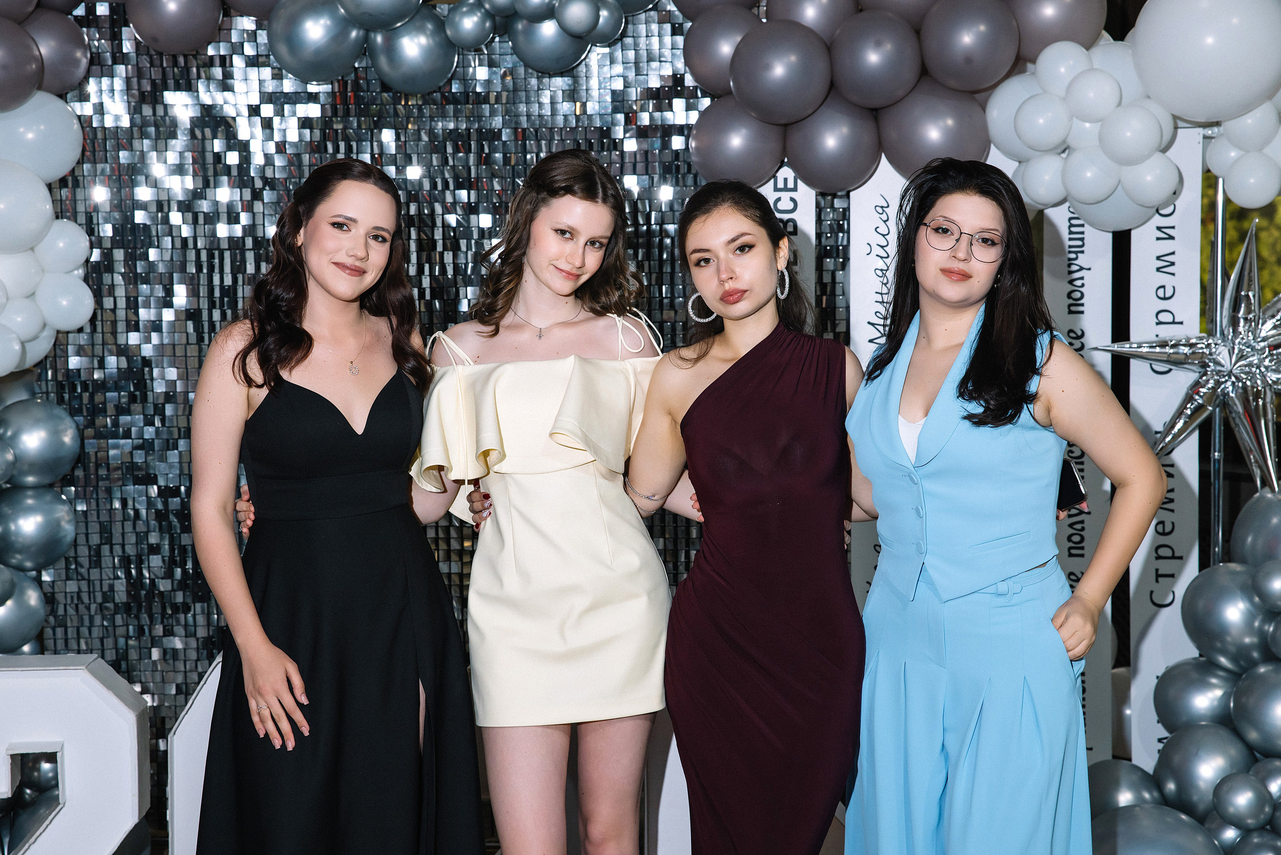 11 класс Гимназия 82. Фотограф и Видеограф в Краснодаре Юлия Солодченко