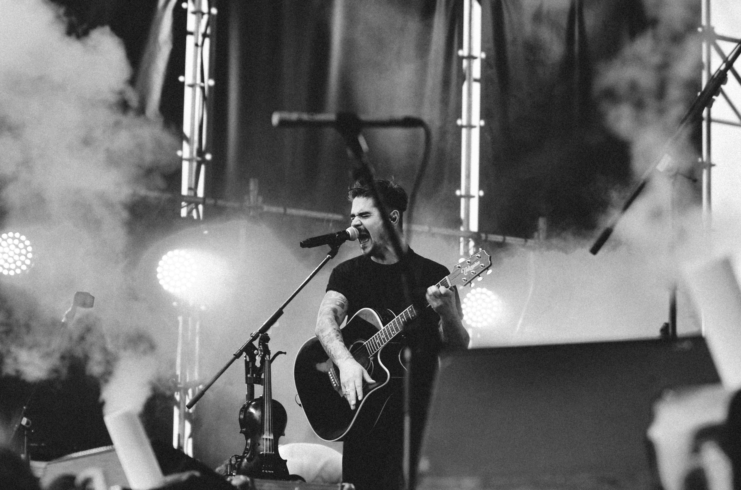 Концерт The Hatters на фестивале «Грань» в Барнауле. Денисова Аля — фотограф для парных съемок и индивидуальных историй в Барнауле