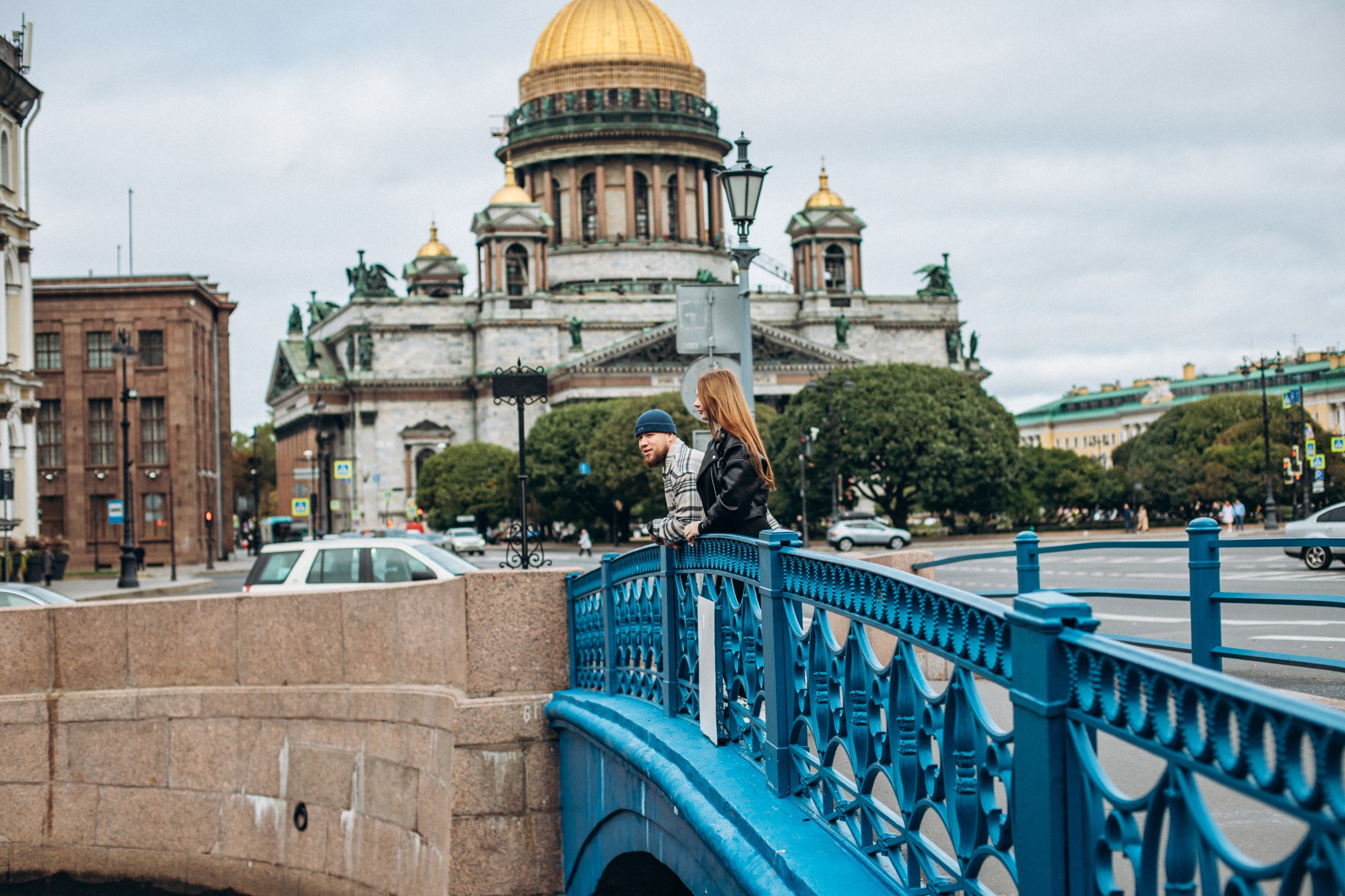 Владимир и Екатерина в октябре. Фотопрогулка в Петербурге. Индивидуальный и семейный фотограф в Санкт-Петербурге