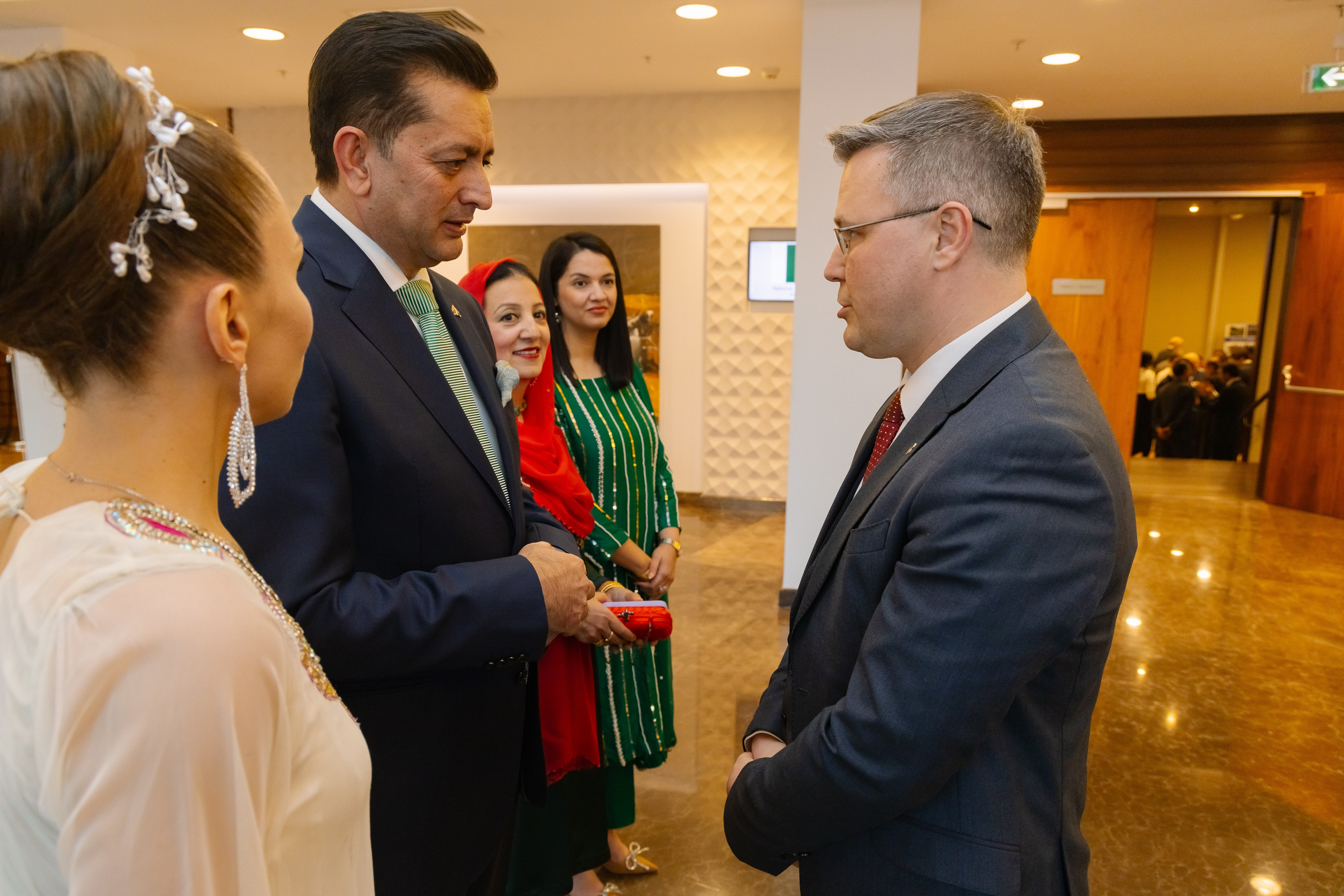 Фотосъемка делегации Пакистана в Беларуси в отеле Марриотт. Свадебный фотограф в Минске/Беларуси Сергей Спиридонов