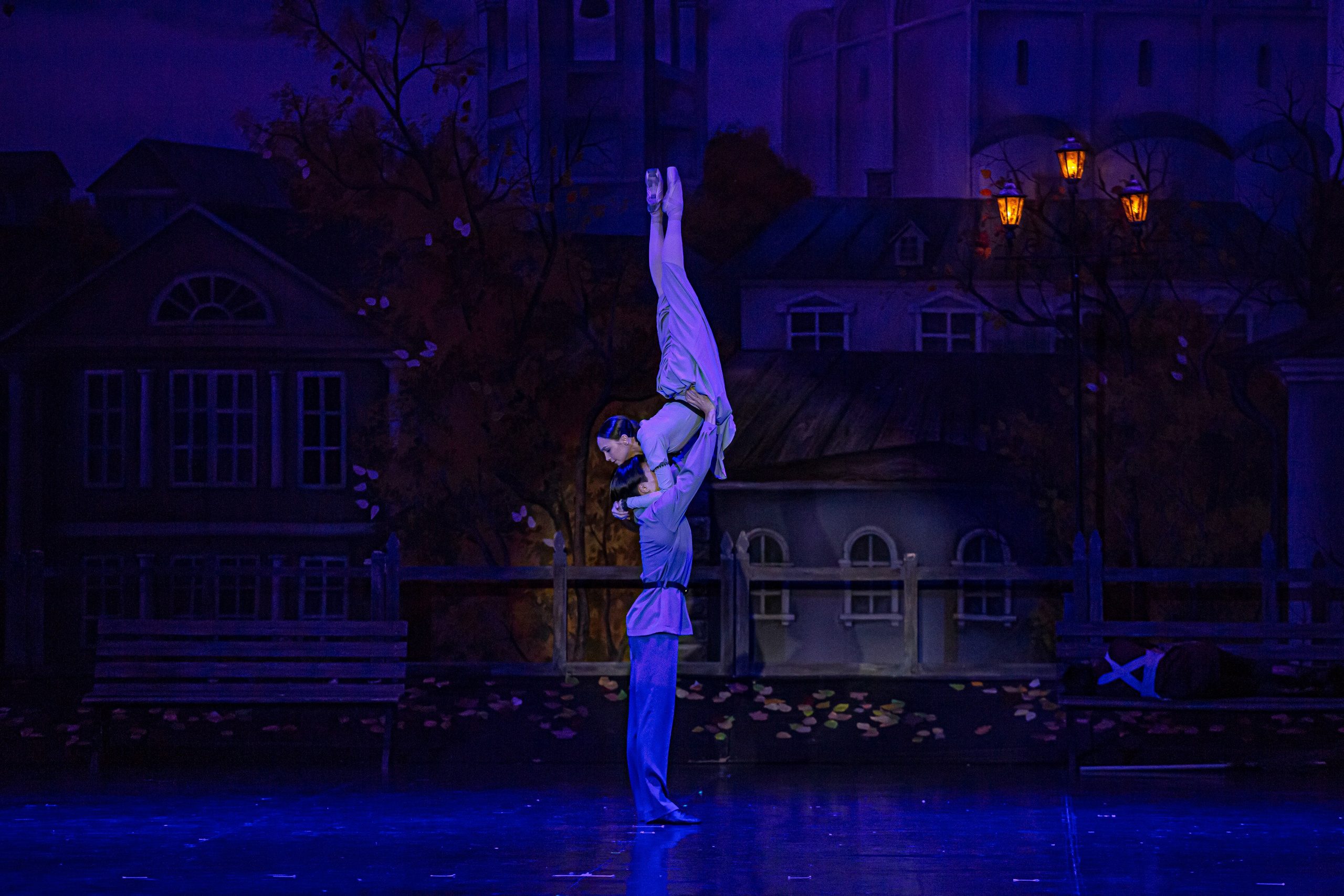 Анюта — спектакль — премьера на сцене Зимнего театра Марийского театра оперы и балета. Фотограф в Сочи Юрий Шептаев