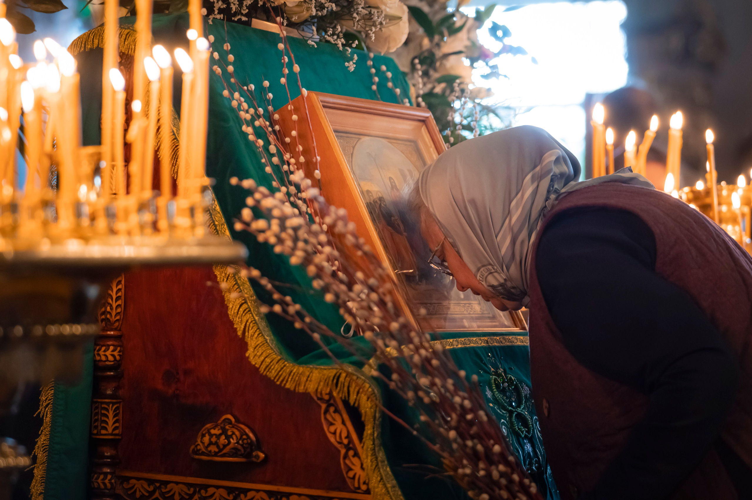 Богородский Храм. Всенощное бдение. Освящение верб. Антон и Татьяна Денисенко — В храме