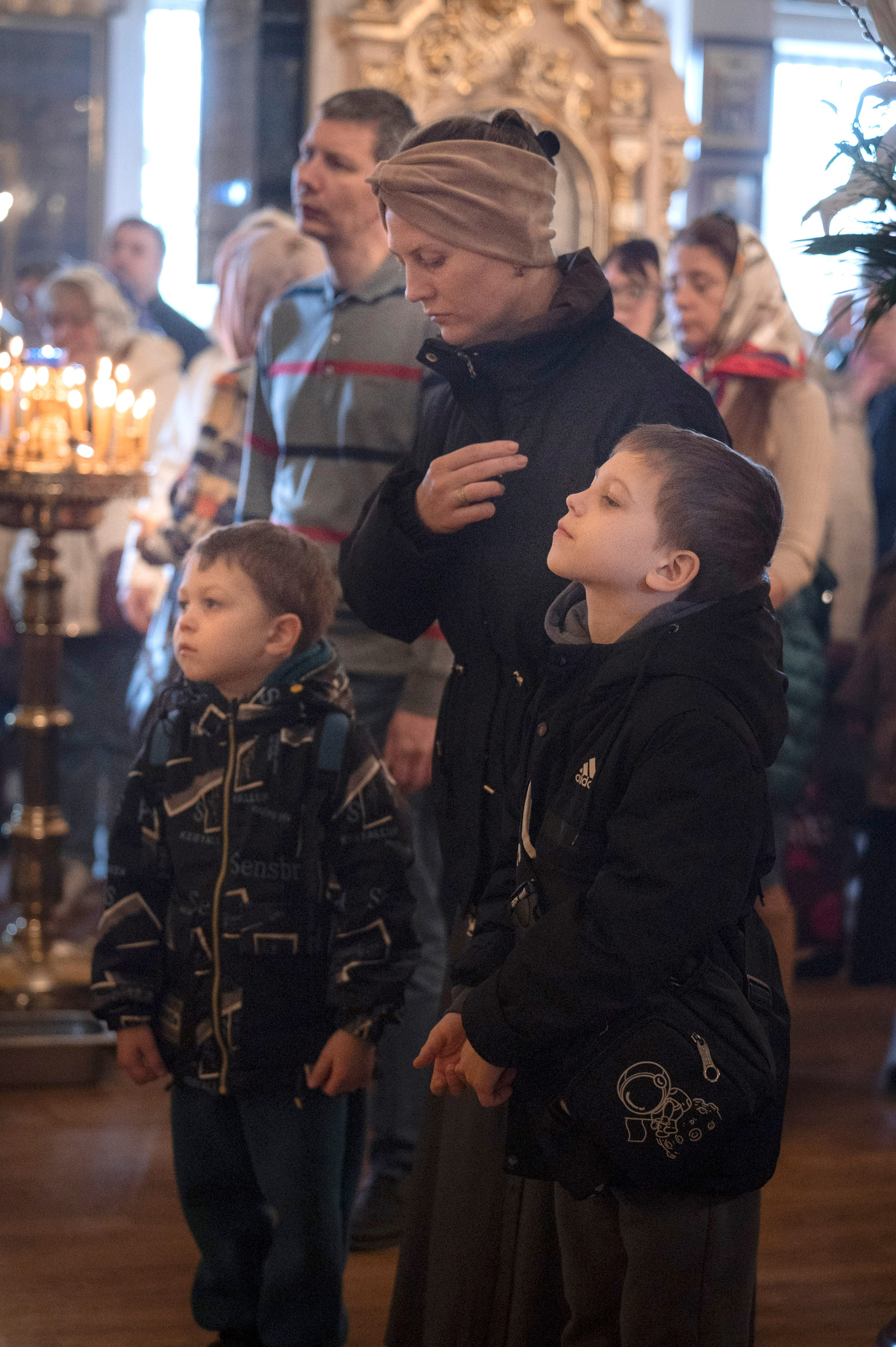 Богородский храм. Вход Господень в Иерусалим. Божественная литургия. Антон и Татьяна Денисенко — В храме
