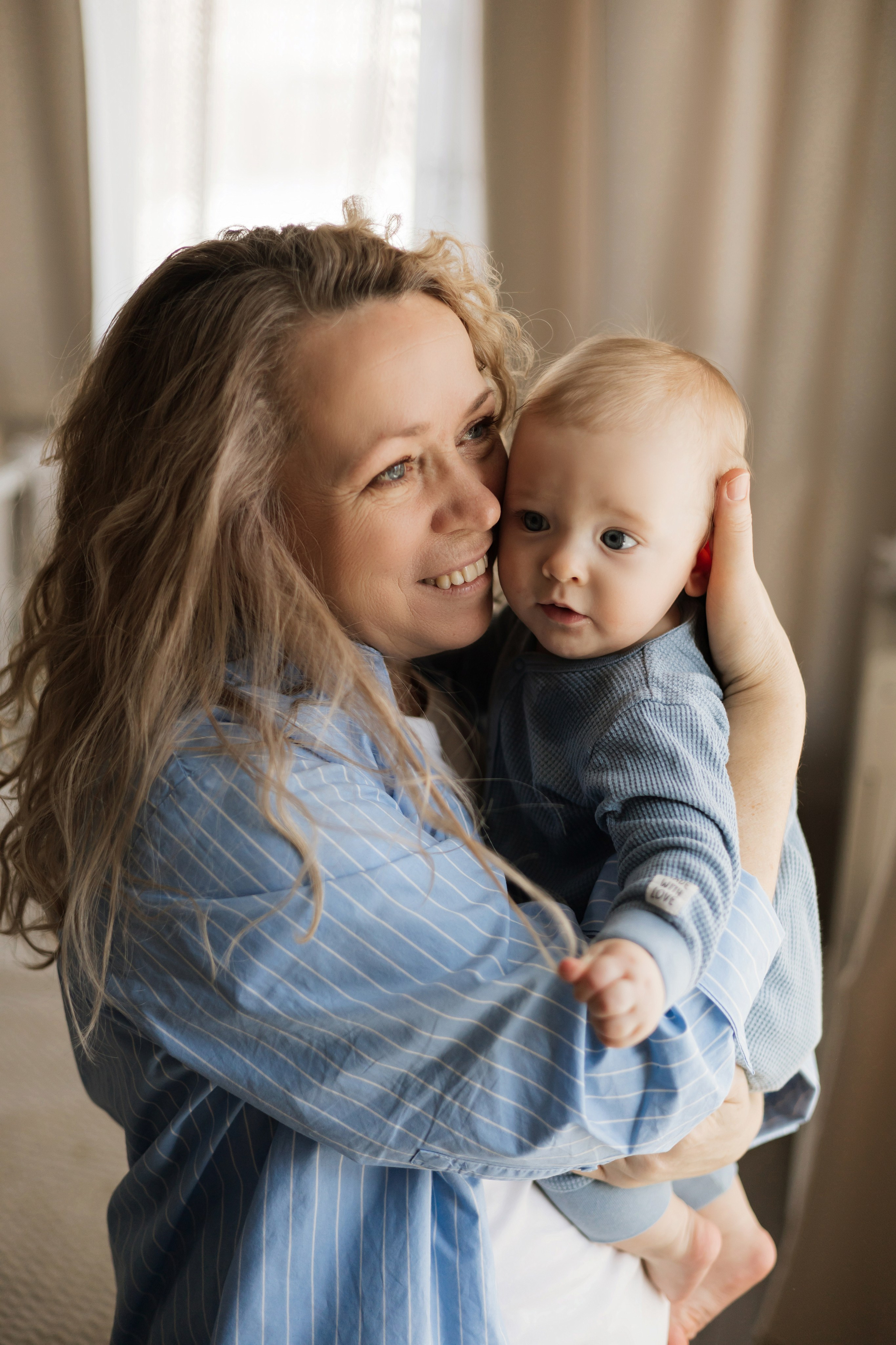 Тимоша с мамой и бабушкой. Фотограф в Кемерово Миллер Анна