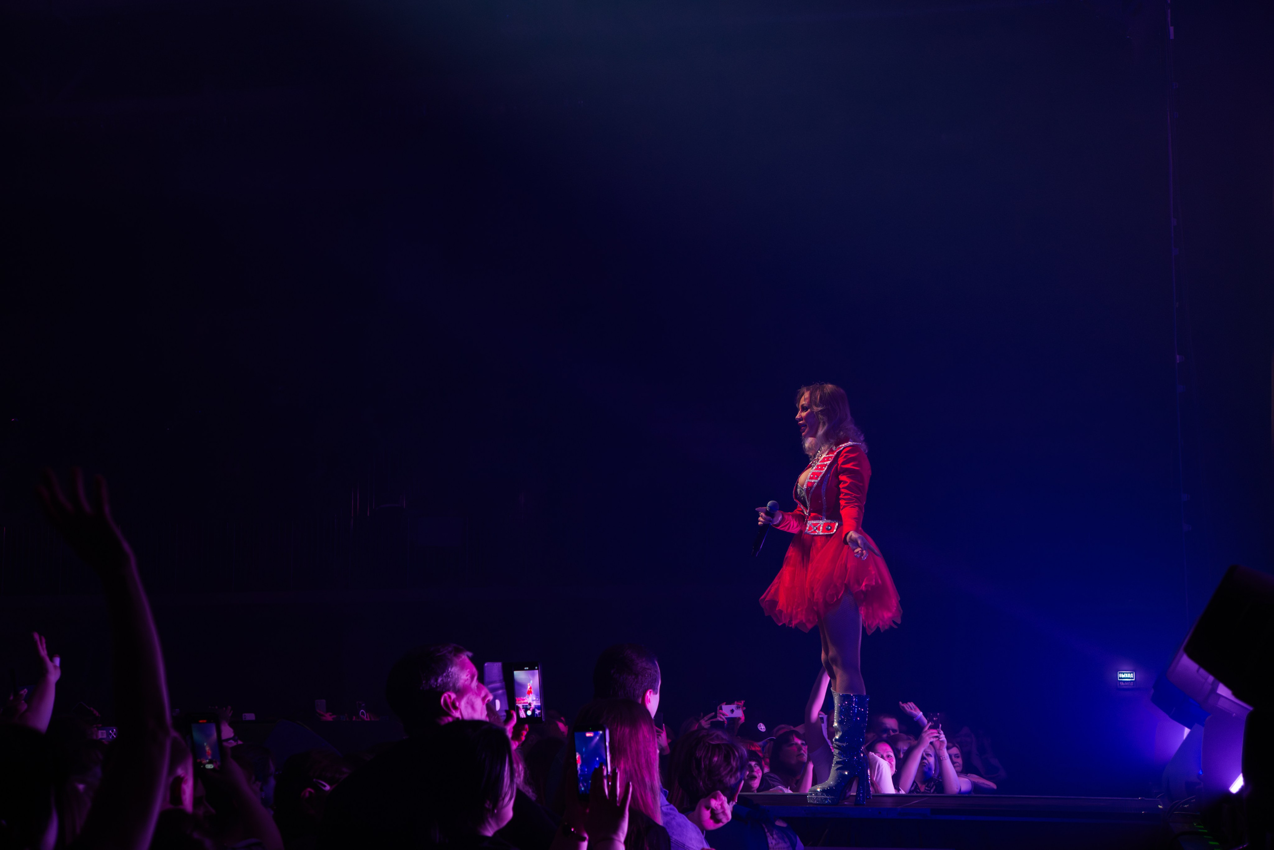 Дискотека 90-х. ОБЪЕКТИВно, он хорош | фото- и видеосъёмка в Брянске | Миша Напреенко