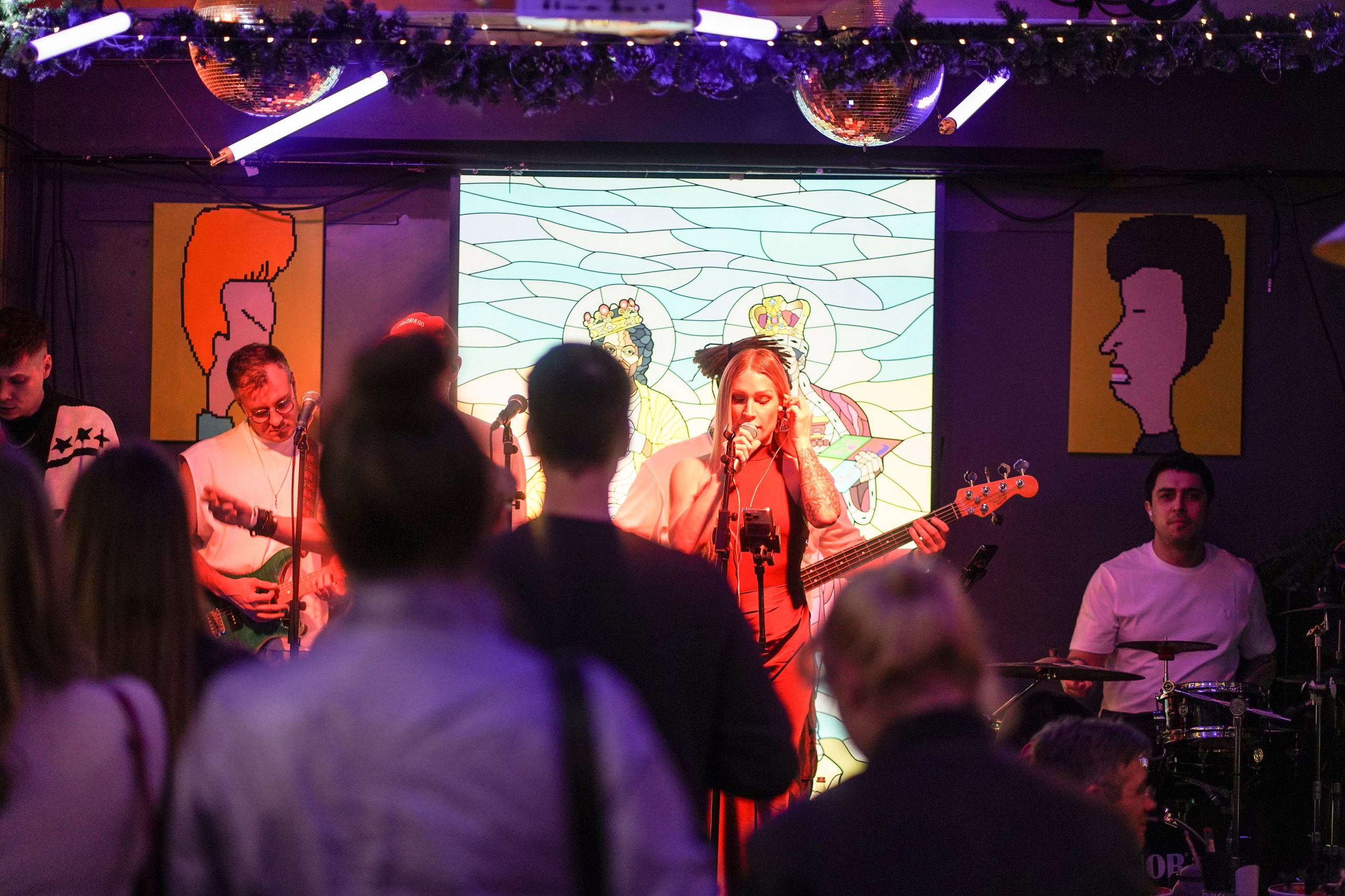 Бар Собаки в тумане. Фотограф