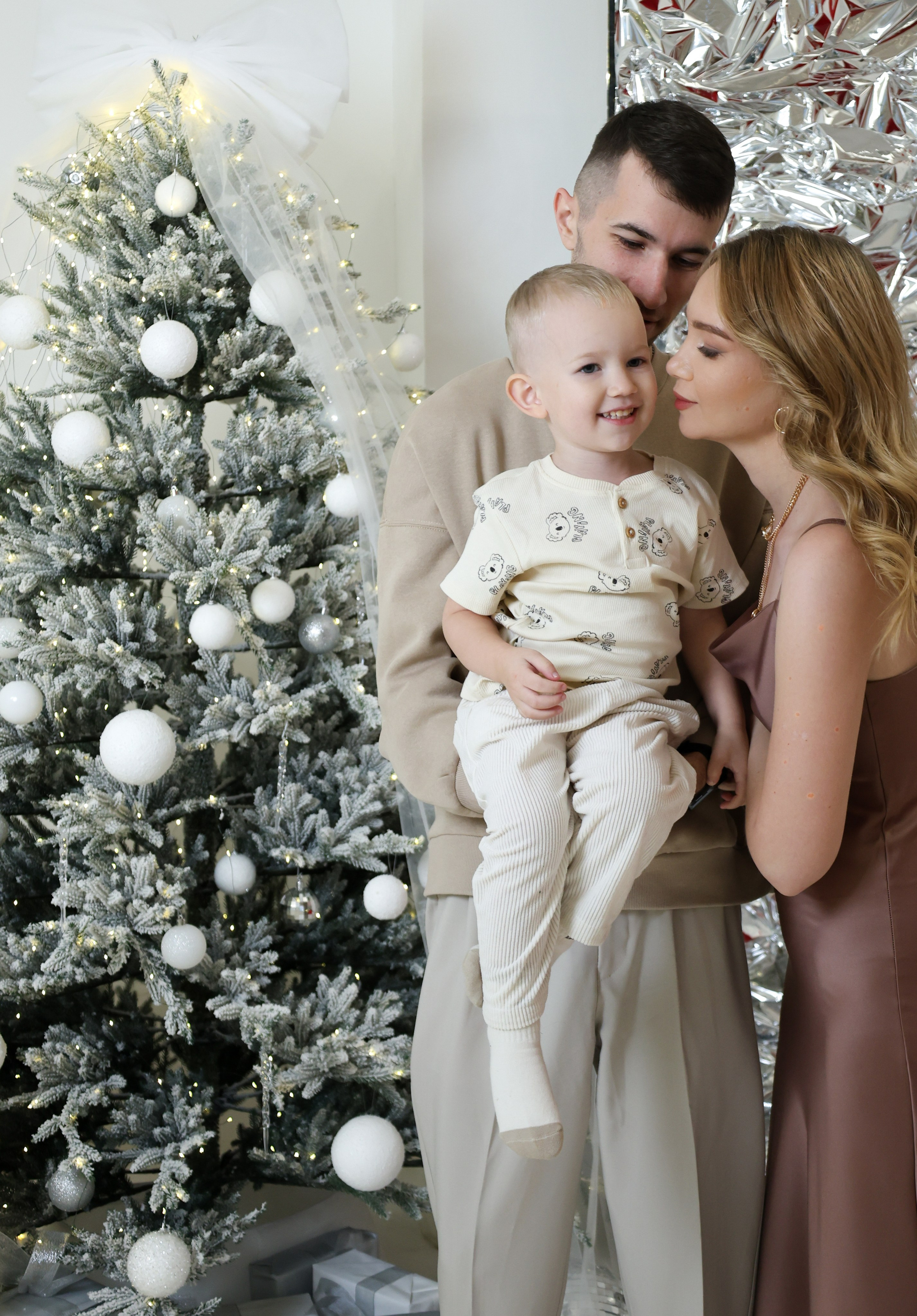 Семейная фотопроект Новогодний. Дина Айрат и Карим. Tatiana Shumskaya