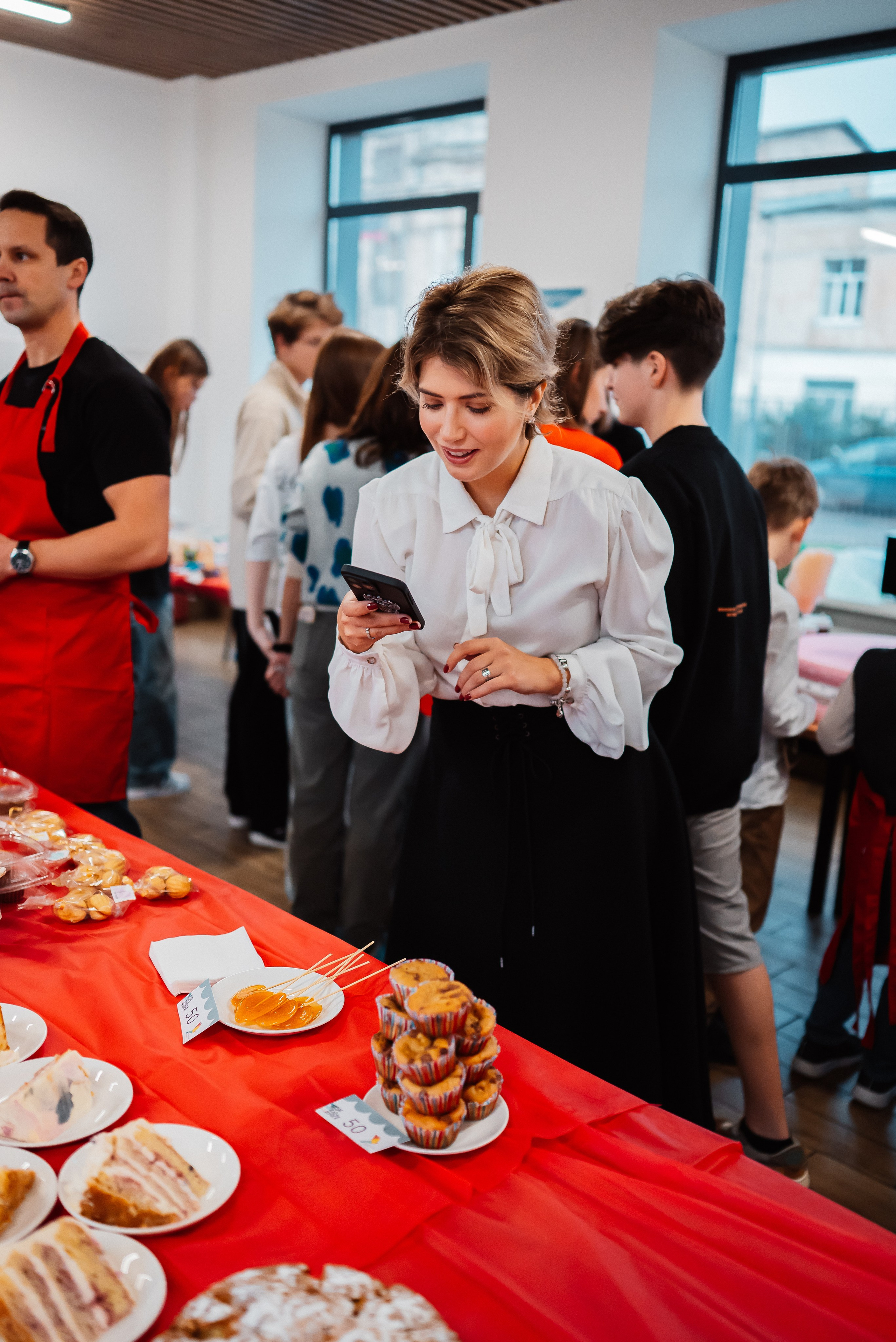 Ярмарка ко дню матери в частной школе К. М. Тенишевой. Фотограф Исламова Лилия, Смоленск