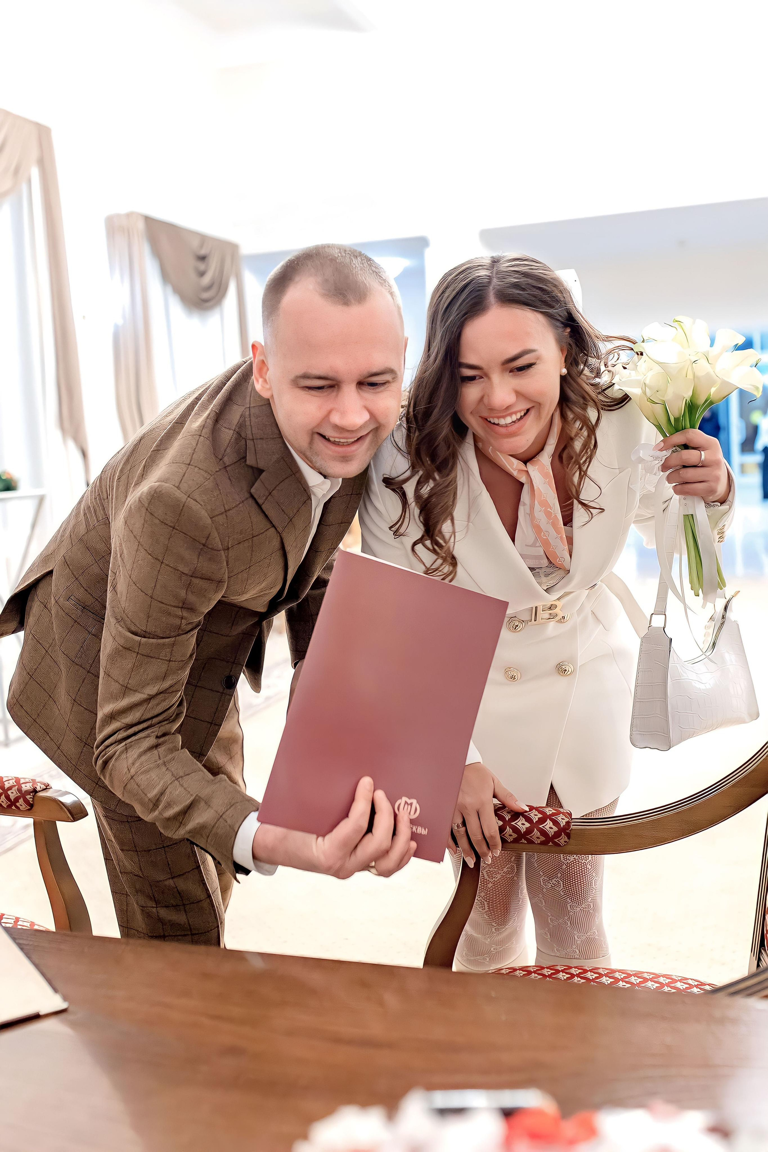 Свадьба в большом городе. Семейный, детский и свадебный фотограф в Химках, Саратове, Москве