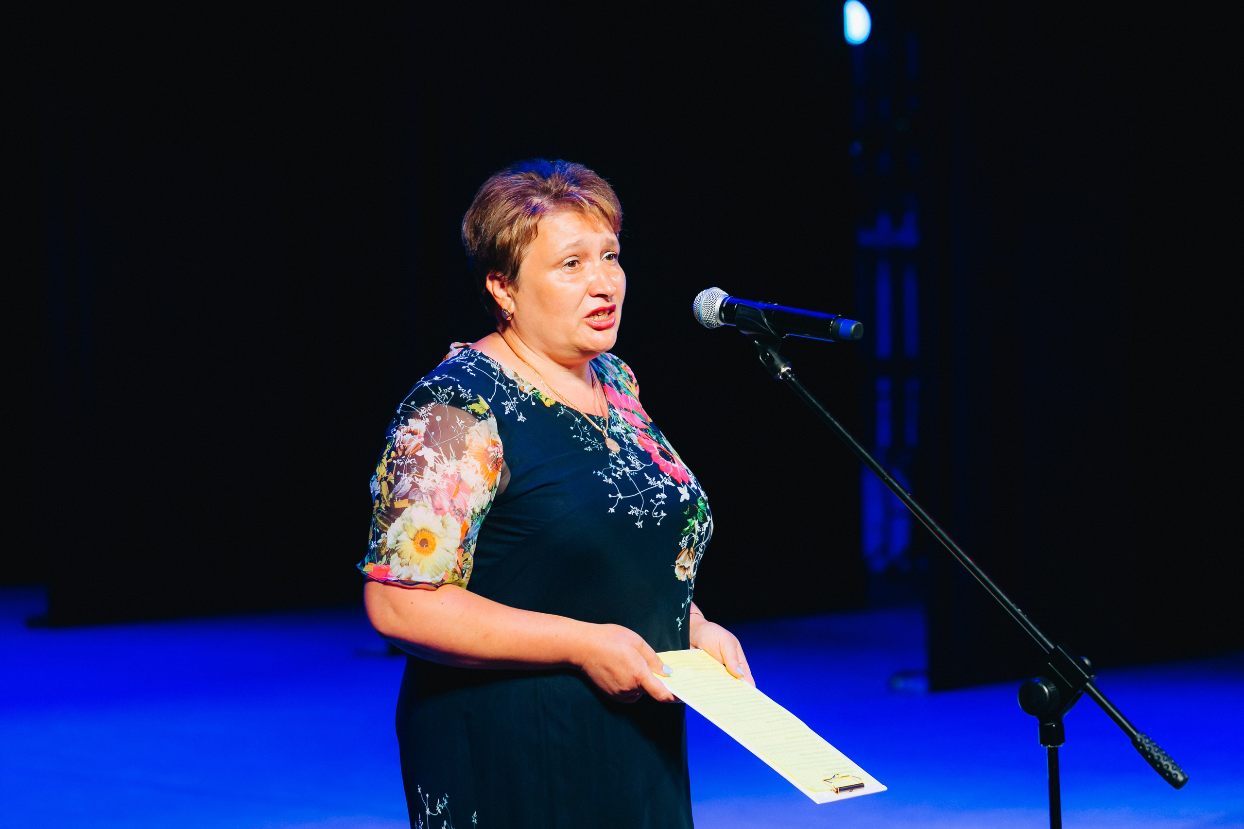 Вручение аттестатов 14 Гимназия. Свадебный и семейный фотограф в Улан-Удэ