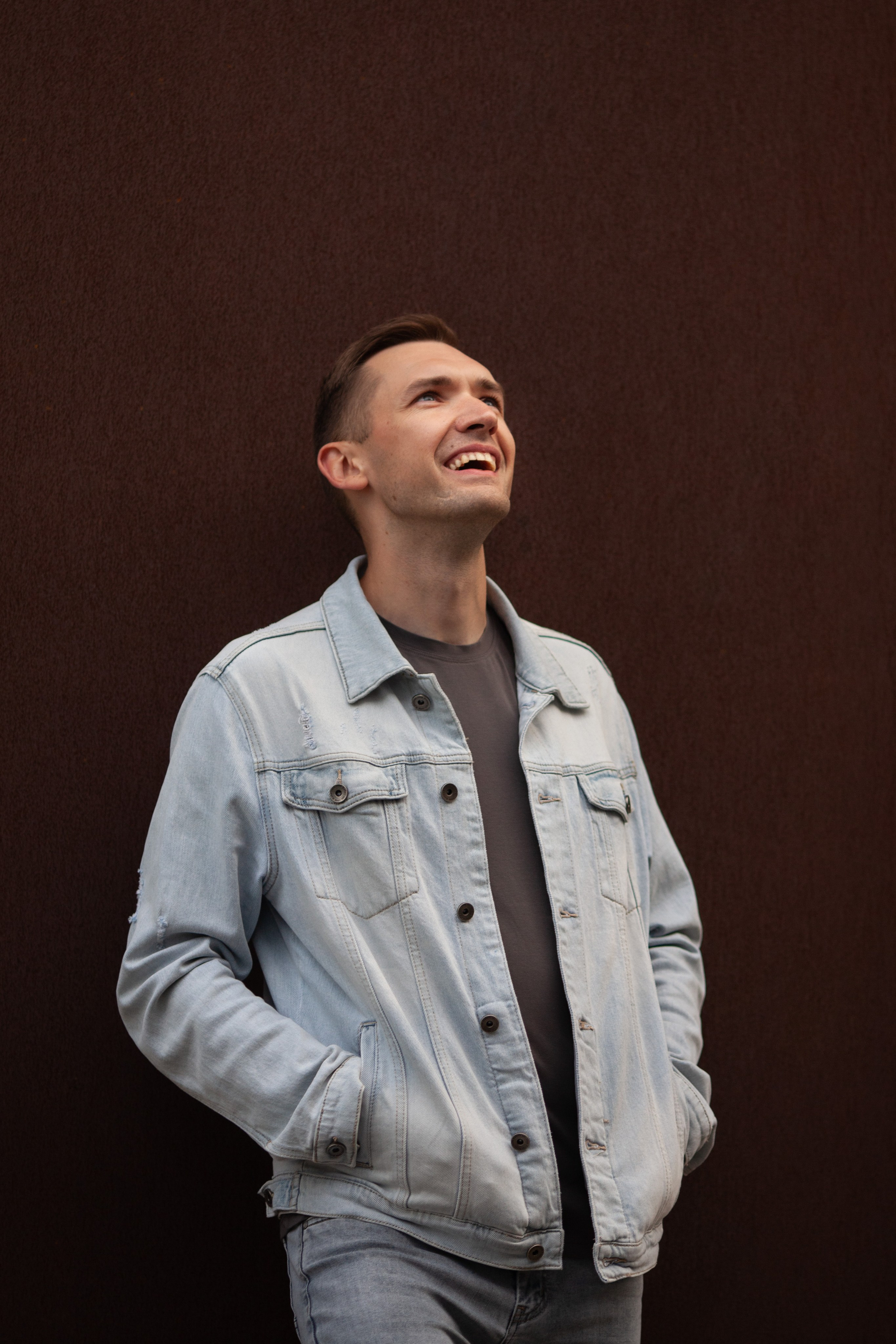 Дмитрий Ященков. Двойняшки-фотографы Анна и Анастасия в Санкт-Петербурге