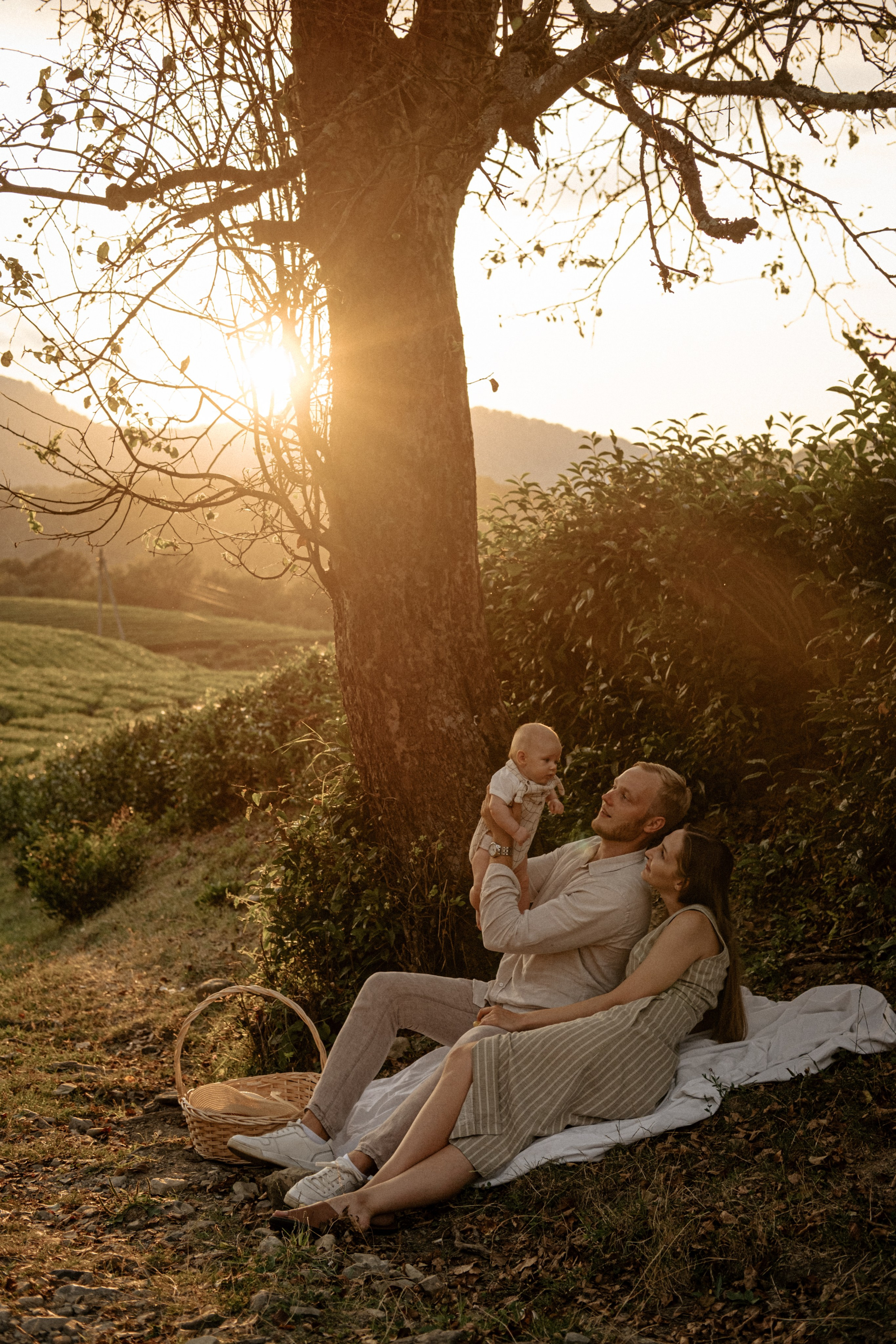 Лиза, Нина, Денис. Главная