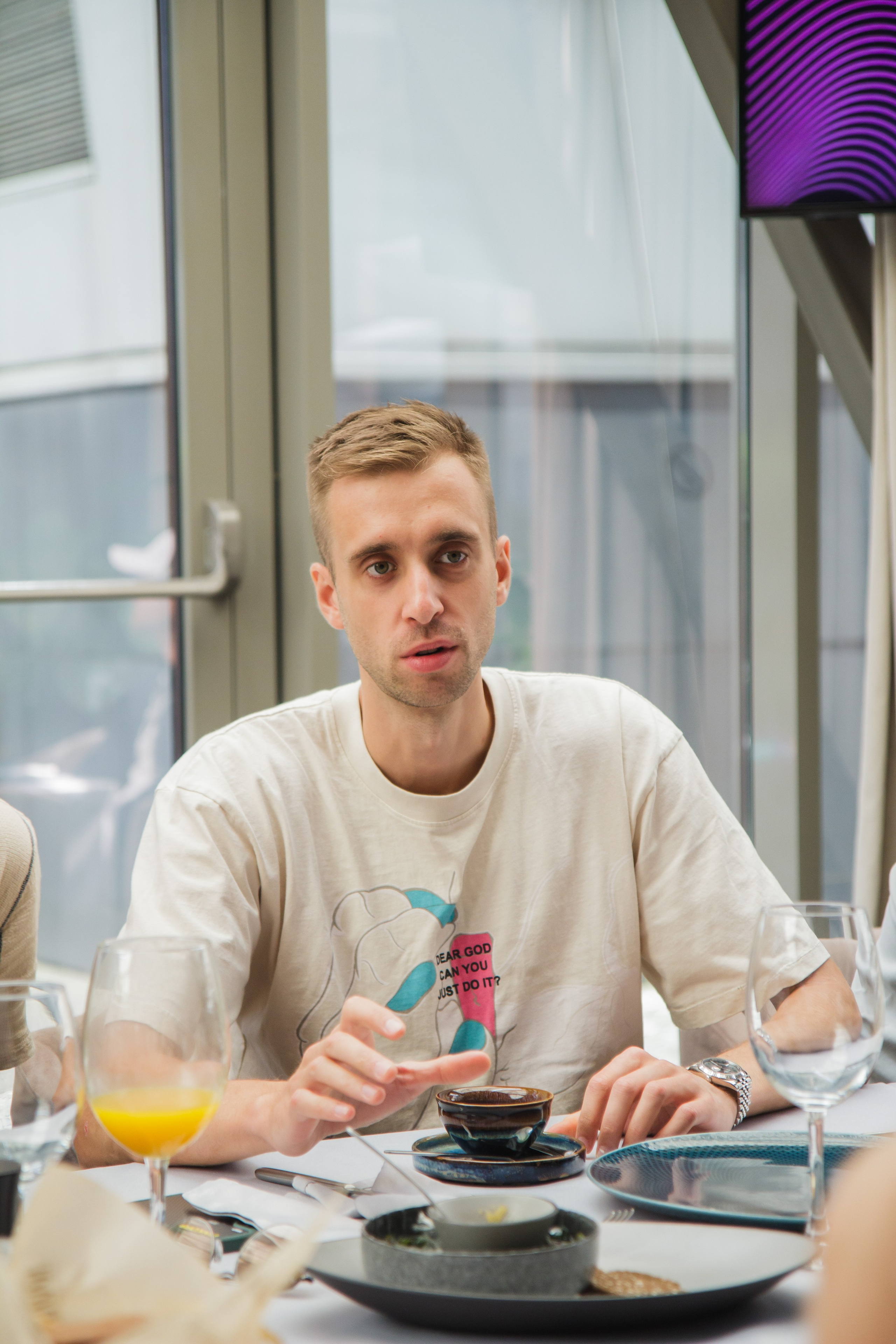 Бизнес-завтрак Германа Гаврилова. Фотограф Москва — личные фотосессии, лавстори в студии