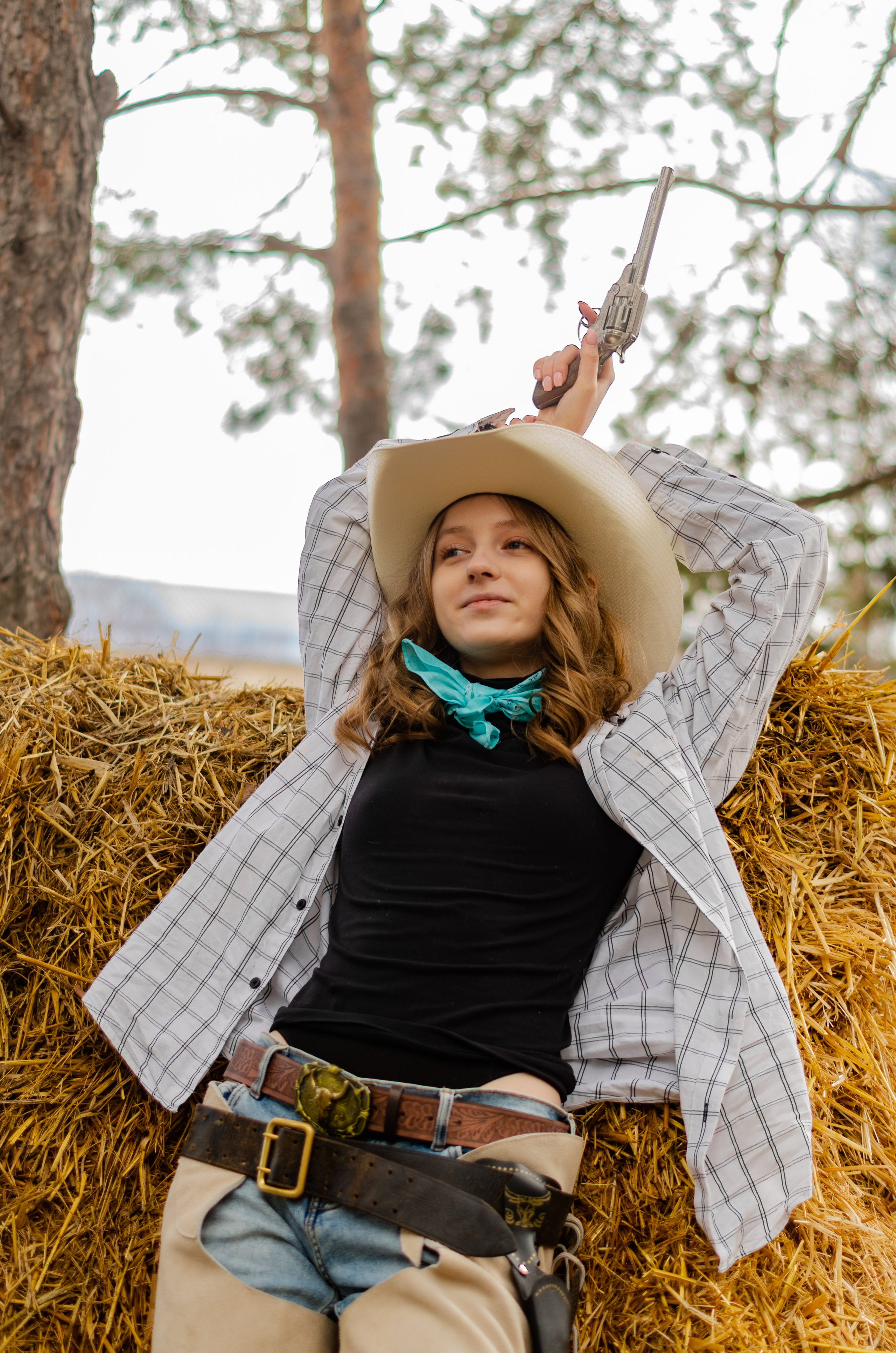 Ковбойская девчонка. Фотограф Марина Доглядная Челябинск фотосессии с лошадьми, мотоциклами