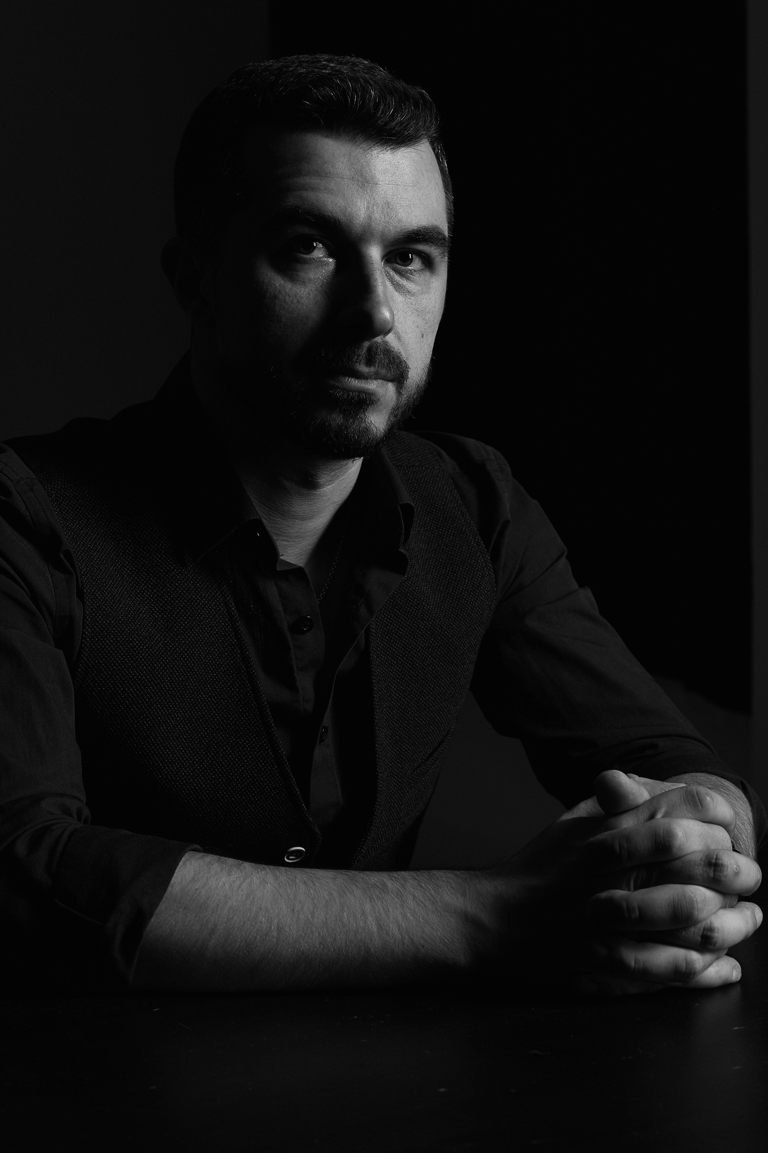 Мужская фотосессия в студии Brikman Москва. Анна Потявина. Фотограф Москва