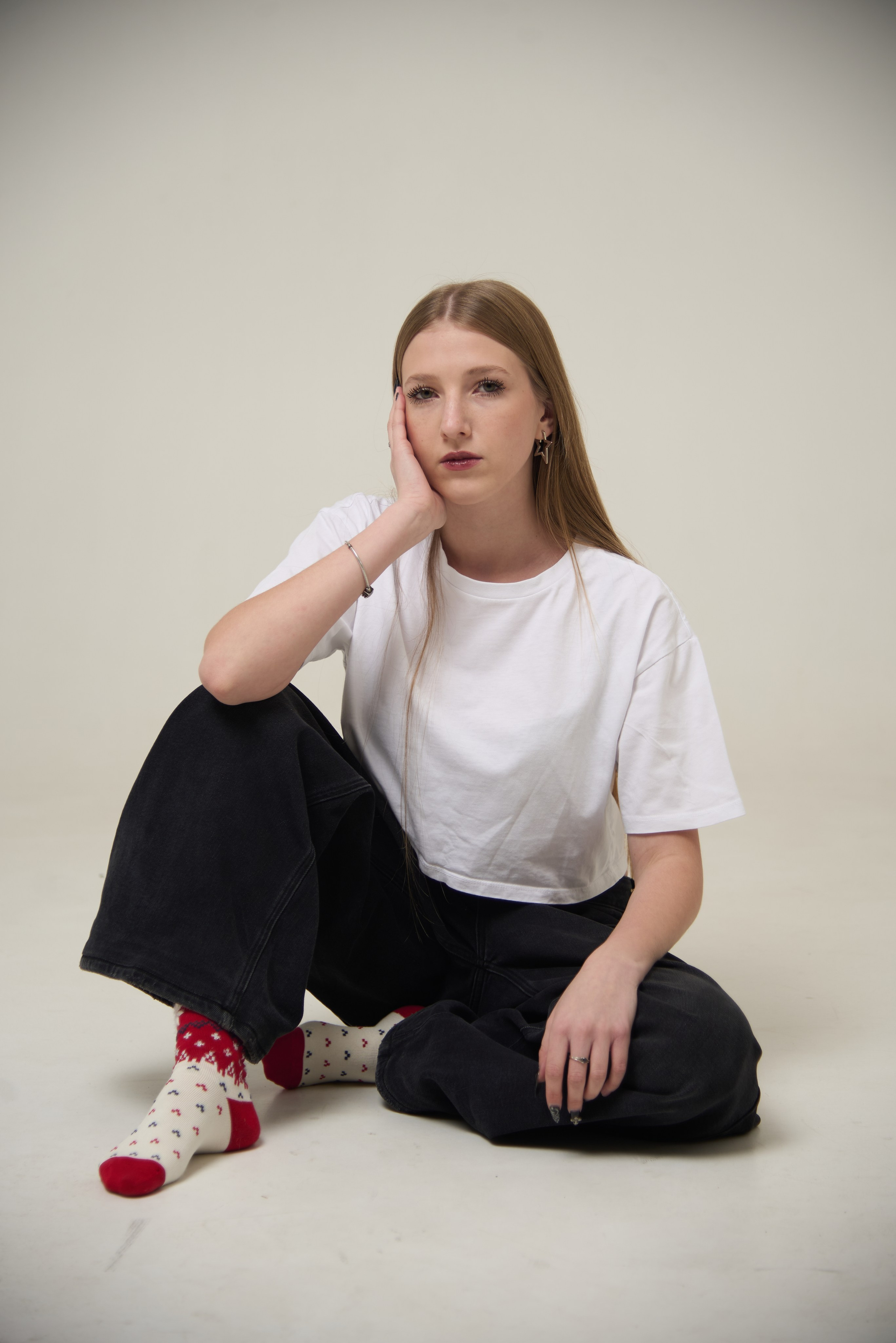 Анастасия. Фотостудия Алматы — 2 Stula.Studio | Аренда залов