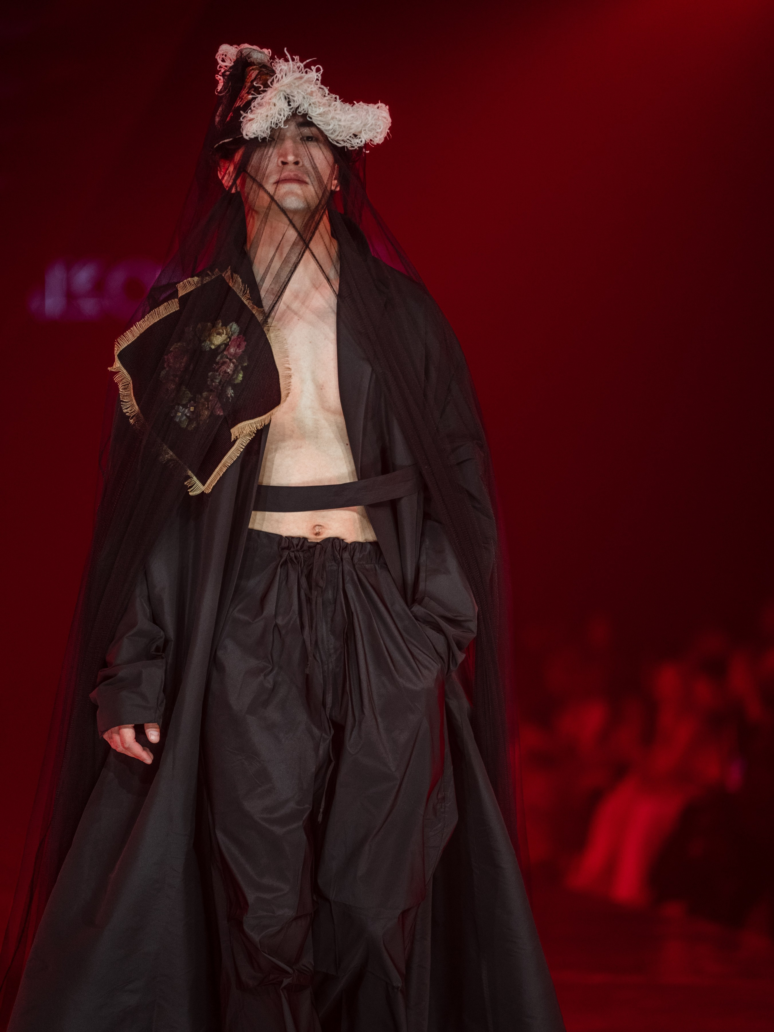 Visa Fashion week Maison Artc. Сайт Алматинского НЮ АРТ, будуар и фэшн фотографа Дениса Карпенко