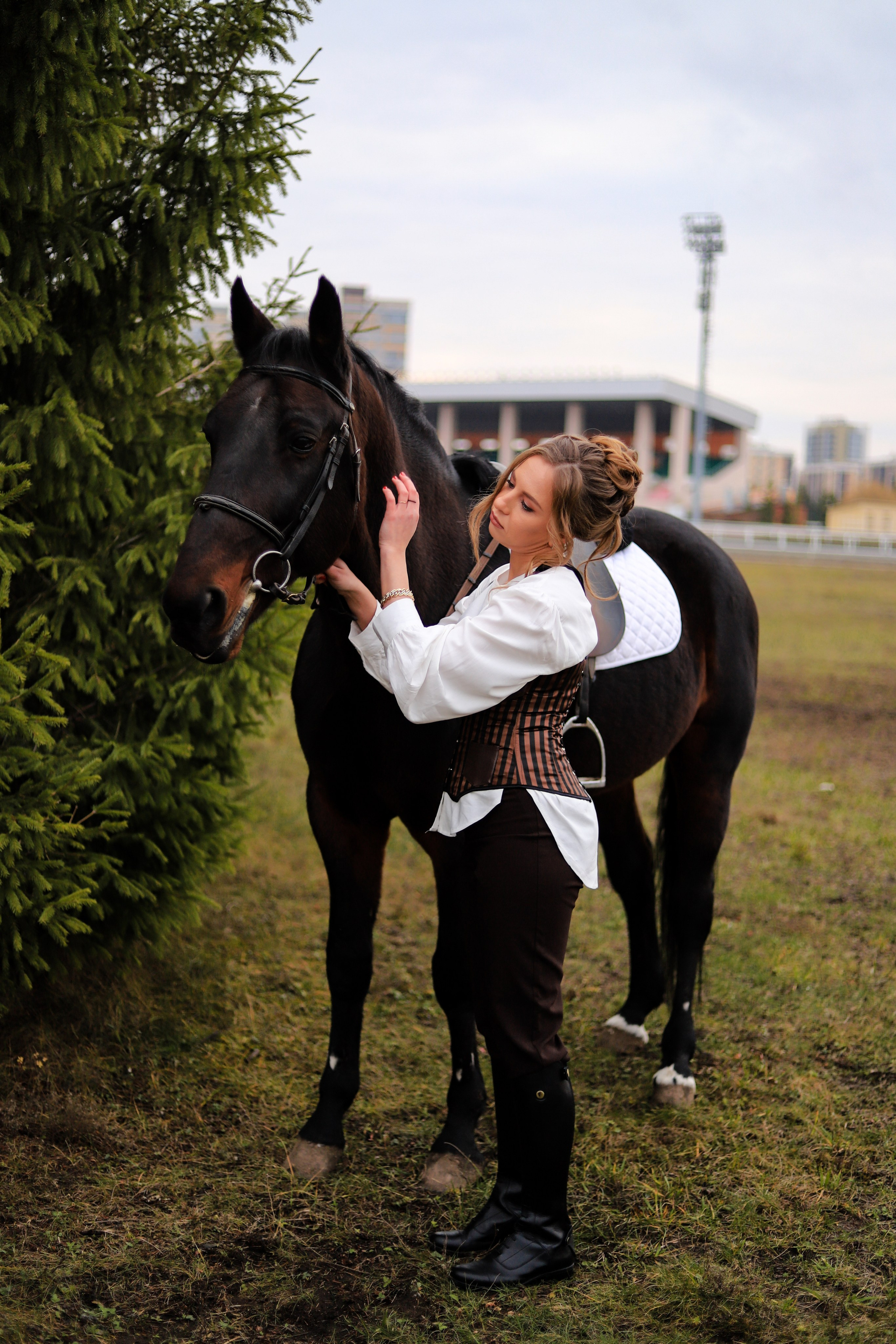 Ипподром индивидуальная с лошадьми 11.04. Главная